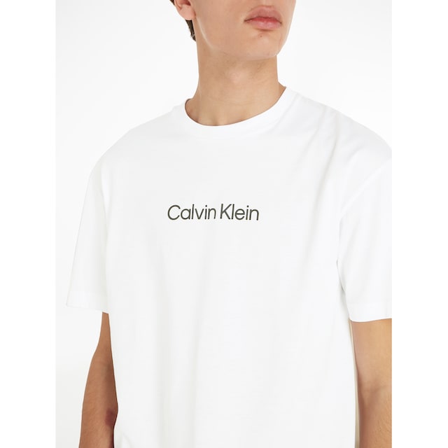 Calvin Klein T-Shirt »HERO LOGO COMFORT T-SHIRT«, mit aufgedrucktem  Markenlabel bei ♕