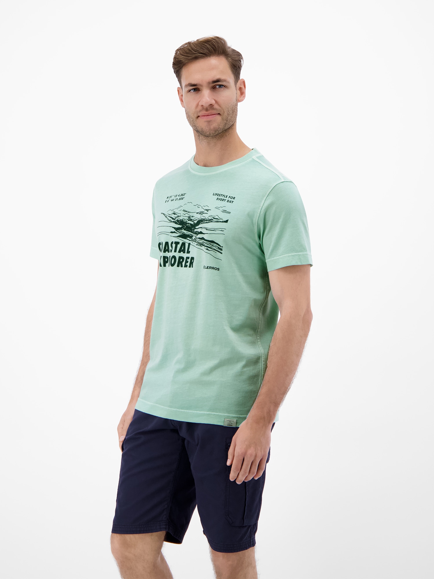 LERROS T-Shirt »T-Shirt mit O-Neck und Frontprint«