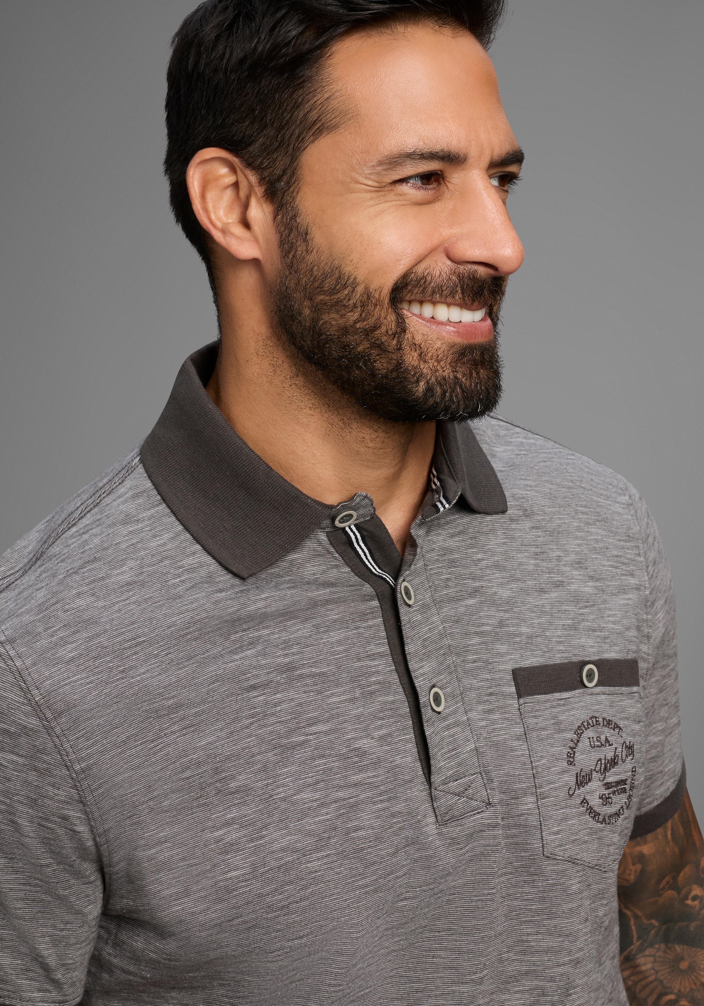 Man's World Poloshirt, Kurzarm, Regular Fit, melierte Struktur, Rundhalsausschnitt