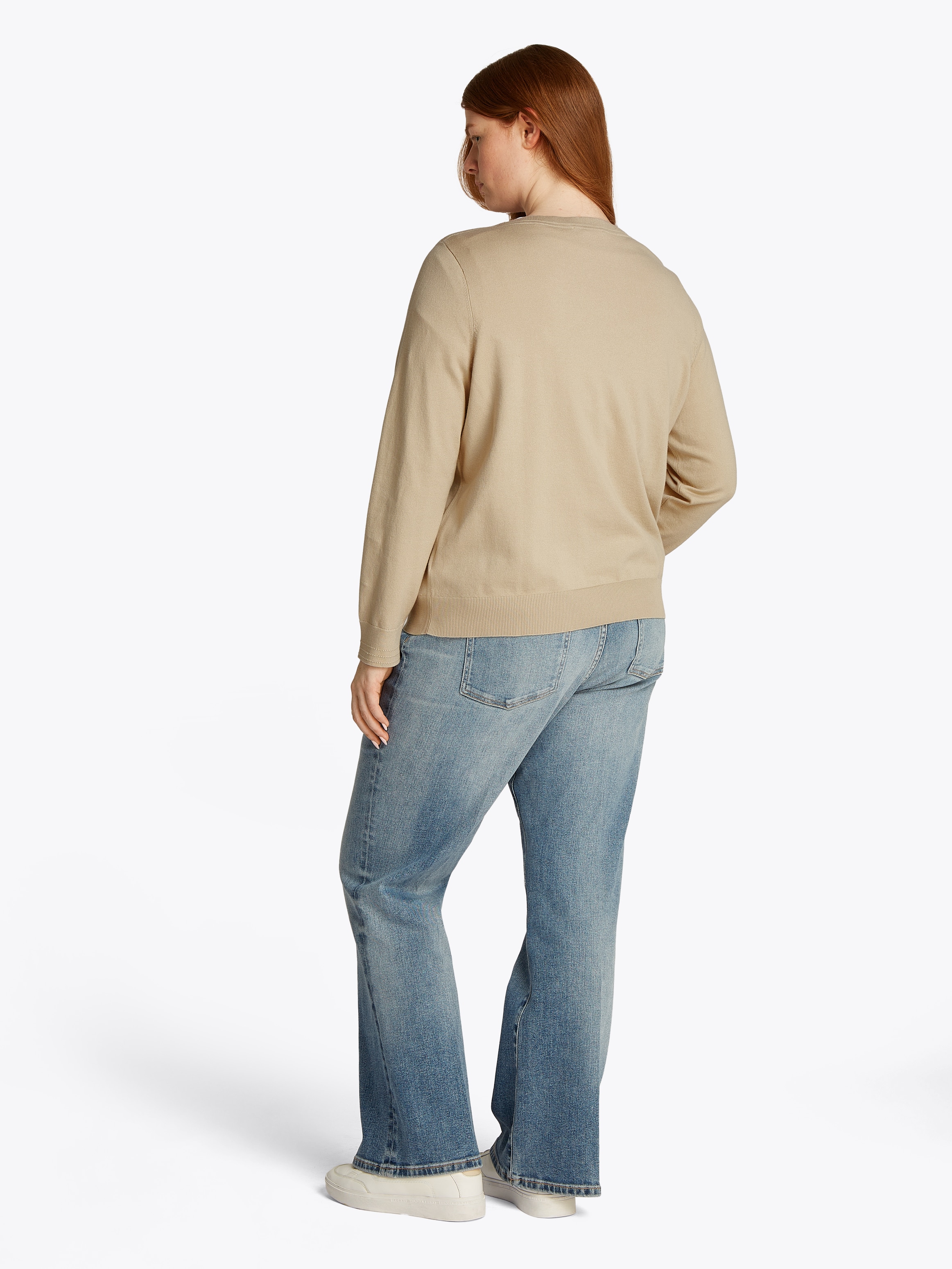 Tommy Hilfiger Curve Strickpullover »CRV CO JERSEY STITCH LS B-NK SWT«, in Großen Größen, Logostickerei