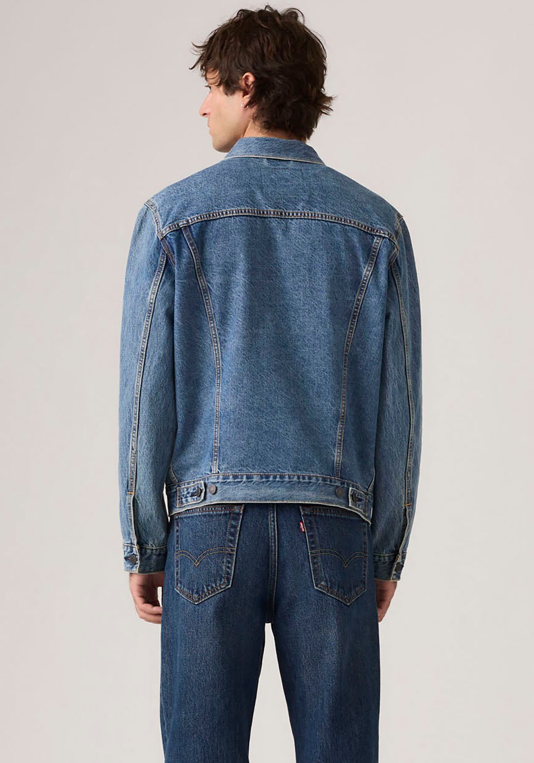 Levi's® Jeansjacke »VINTAGE FIT TRUCKER JKT« ohne Kapuze mit Knopfleiste