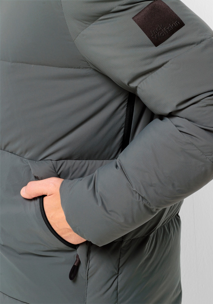 Jack Wolfskin Daunenjacke »WANDERMOOD DOWN JKT M«, mit Kapuze