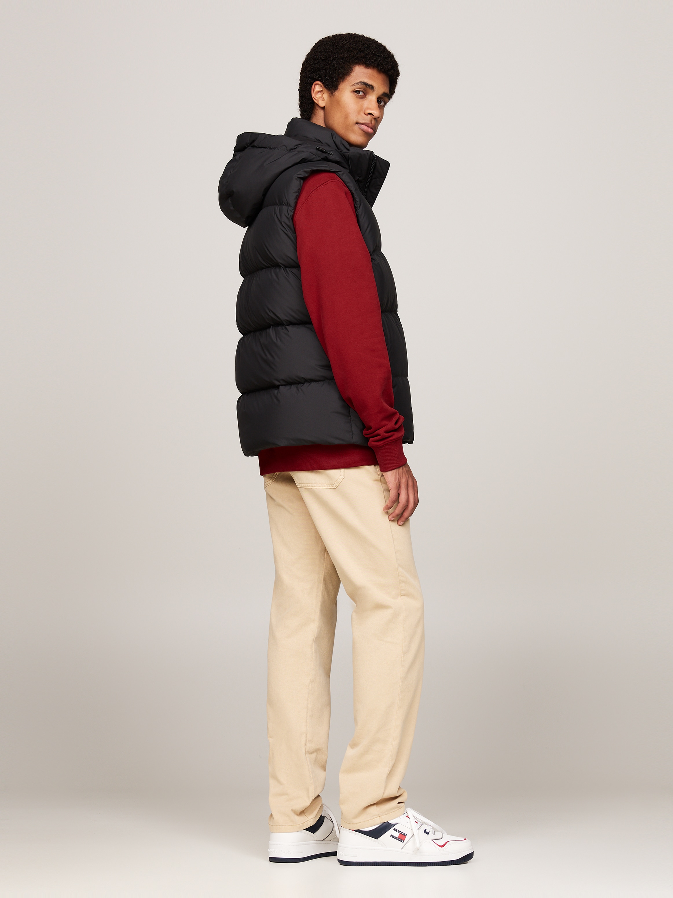 Tommy Jeans Steppweste »TJM ESSENTIAL DOWN VEST EXT«, abnehmbare Kapuze mit Kordelzug