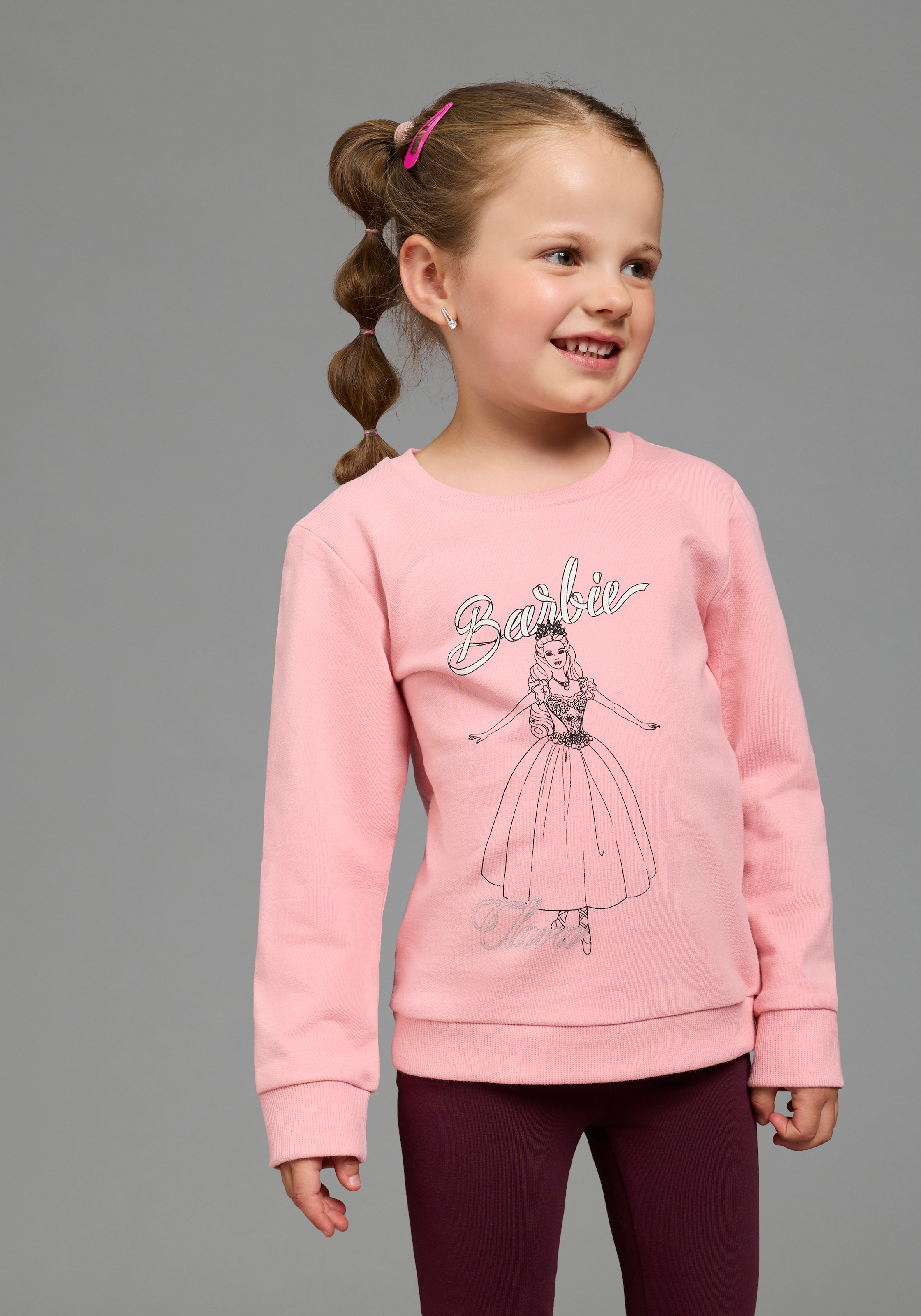 KIDSWORLD Sweatshirt »BARBIE Glitzerdruck Sweatshirt, Mattel«, BARBIE Nussknacker Sweat mit Glitzerprint, langärmlig, Basic-Passform
