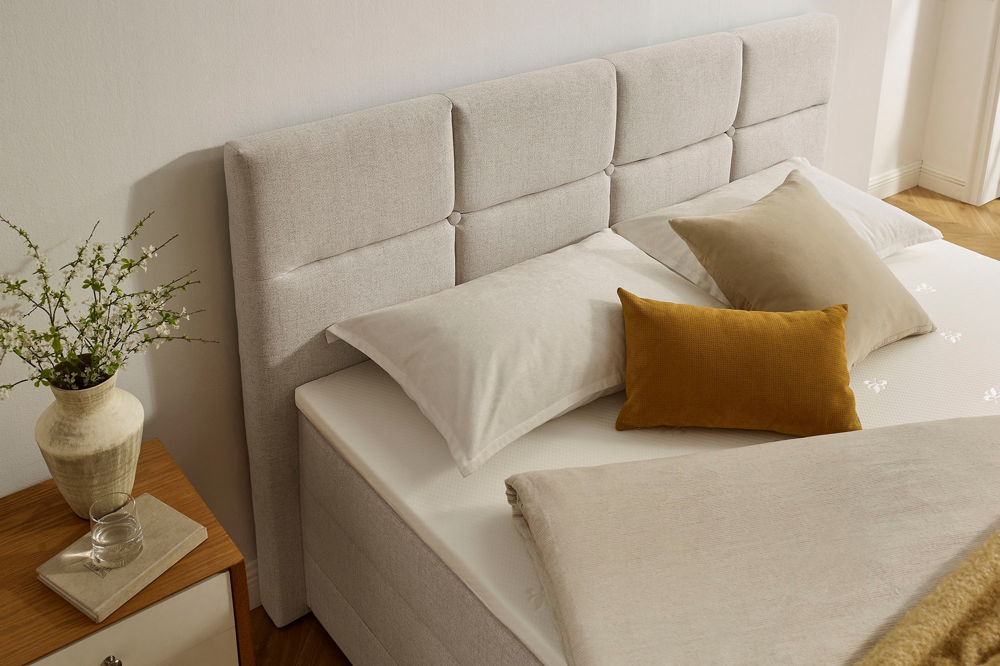 INOSIGN Boxbett »Fillmore inkl. Bettkasten, Liegefläche 180x200 cm, in Boxspring-Optik« inkl. Topper, erhältlich in verschiedenen Farben