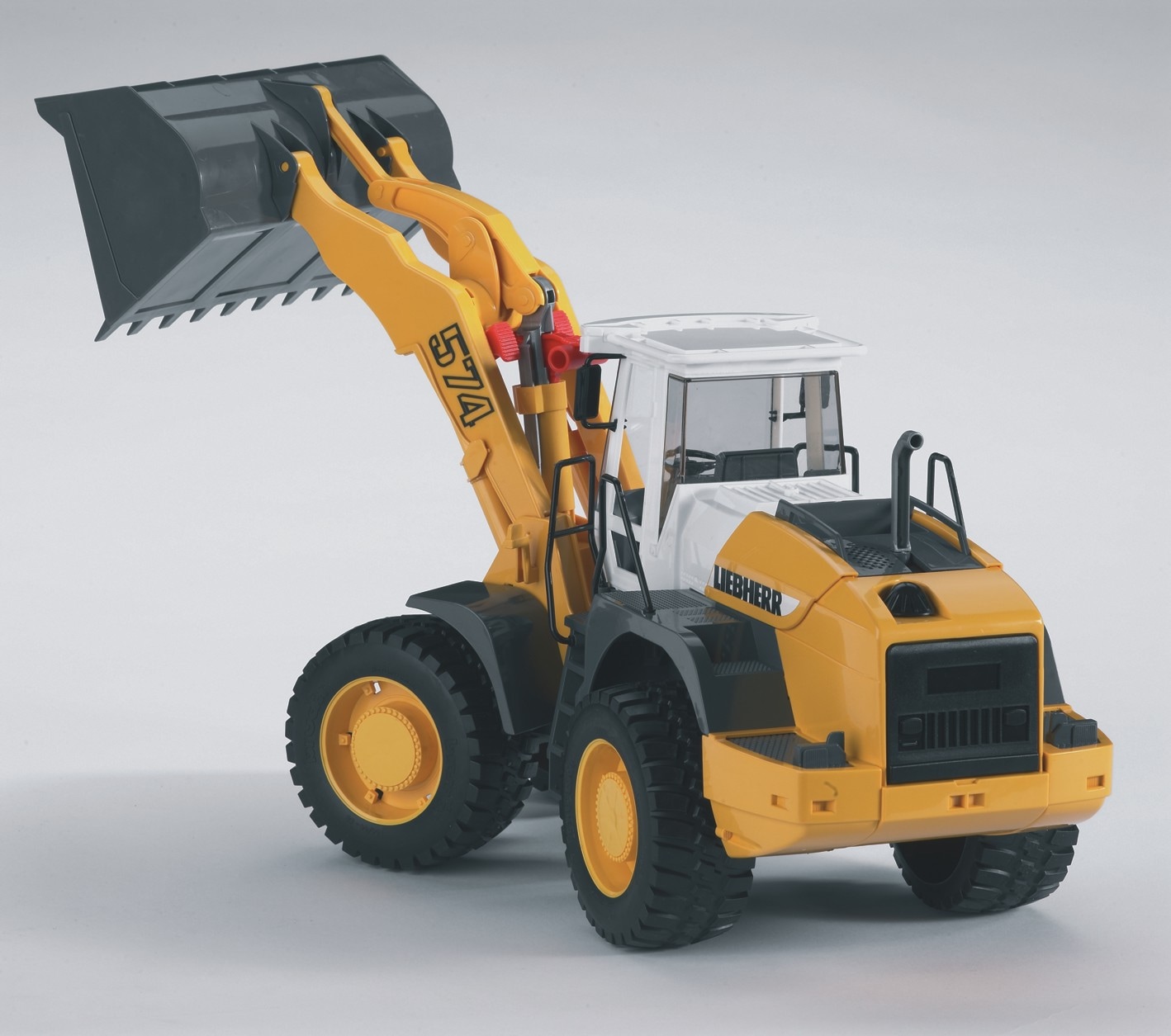 Bruder® Spielzeug-Radlader »Liebherr Radlader L574 56 cm (02430)« Made in Europe