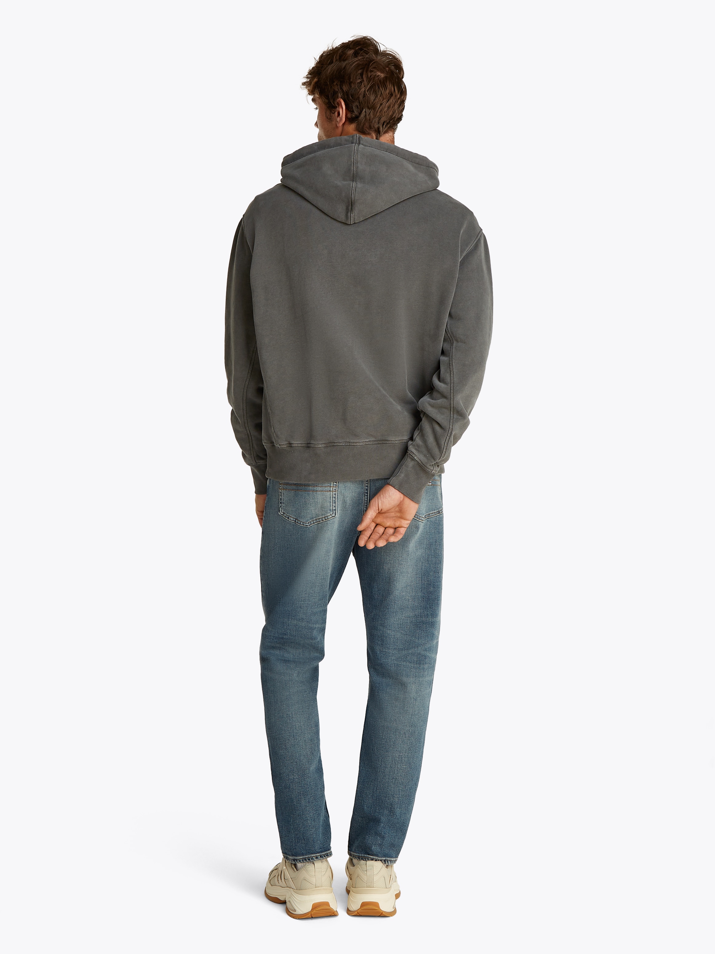 Tommy Jeans Hoodie »TJM RLX TJ LABEL HOODIE«, mit großer Logostickerei
