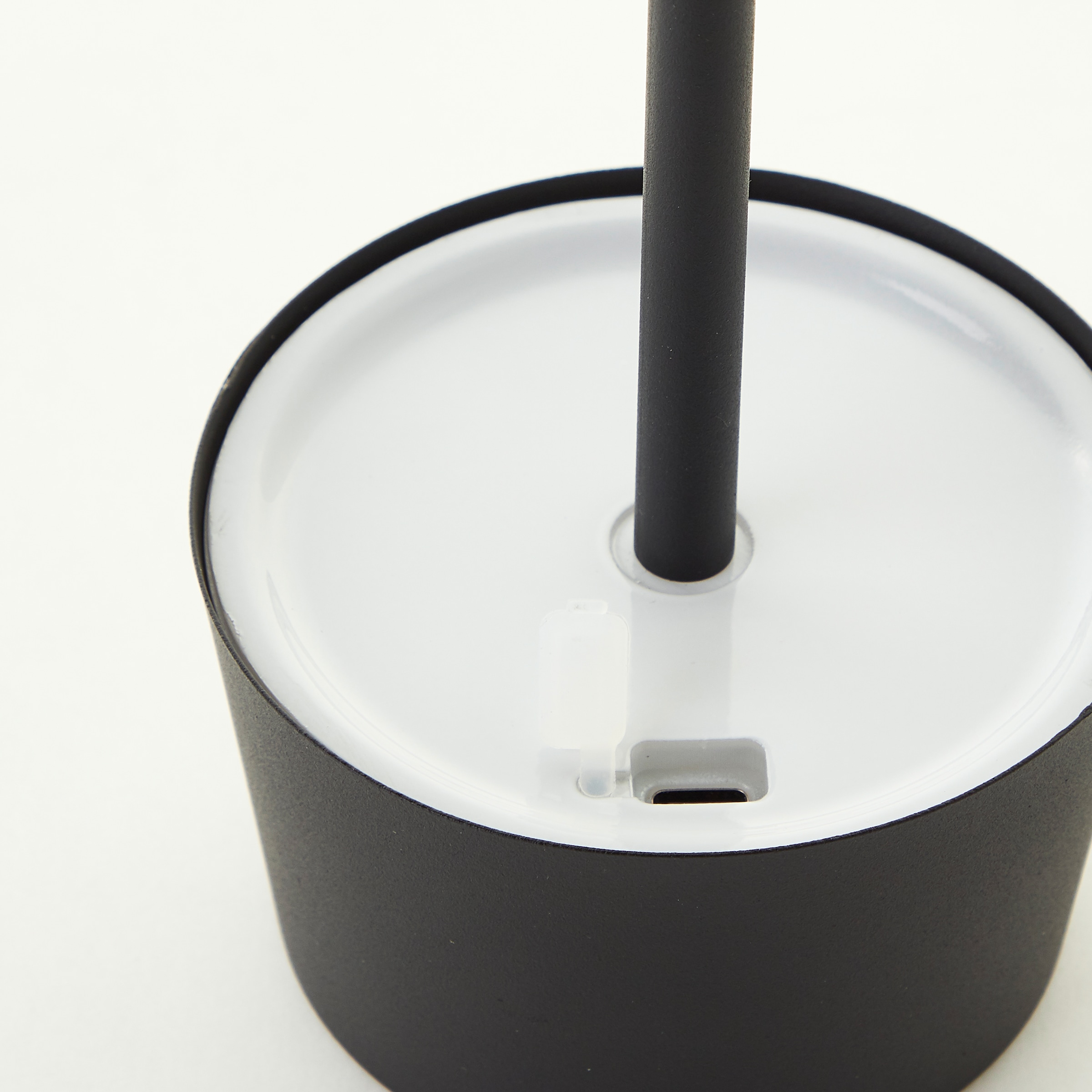 Brilliant LED Außen-Tischleuchte »Jona« LED-Modul 1 Stk. Warmweiß Kabellos, USB, H 25 cm, 170 lm, höhenverstellbar, 3000 K