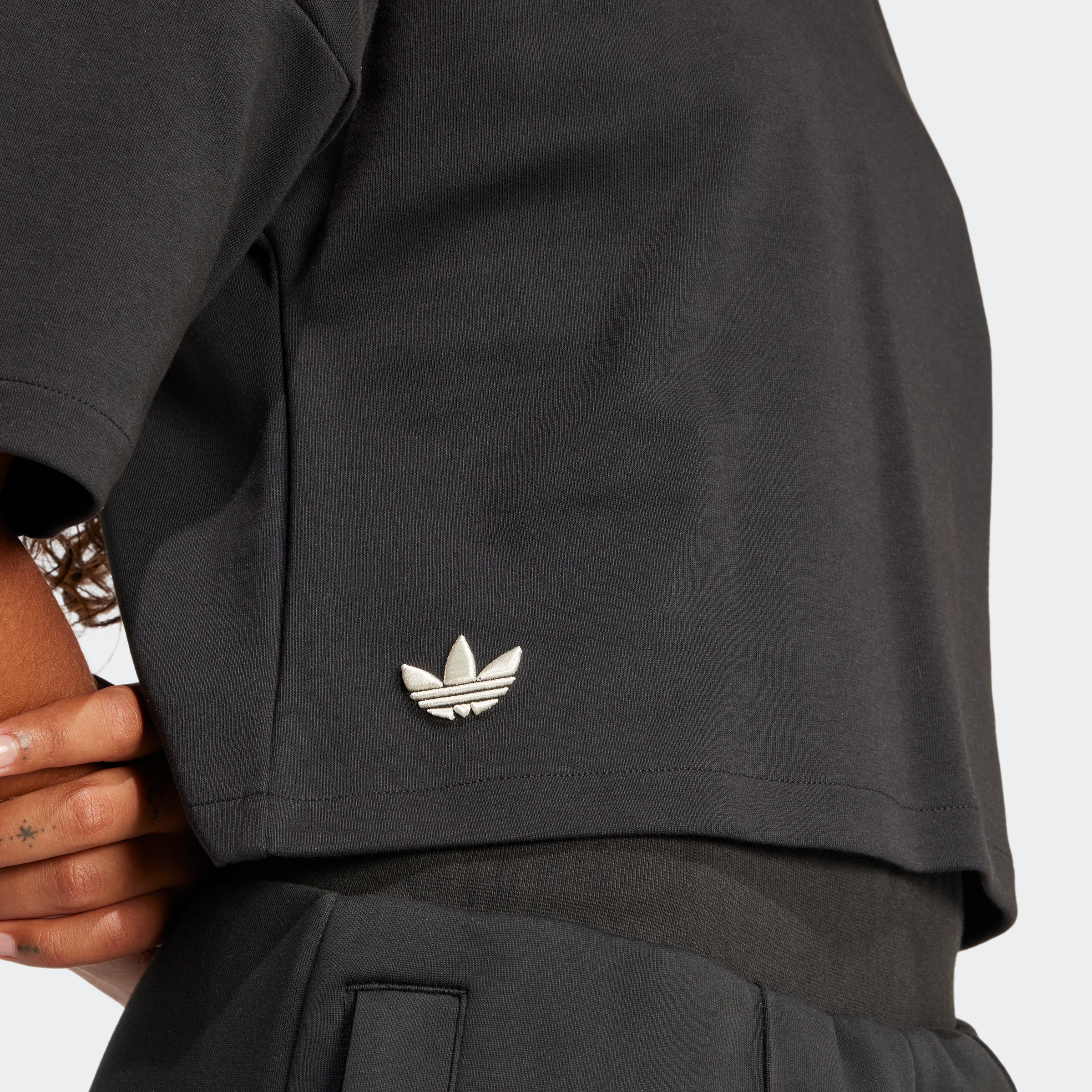 adidas Originals T-Shirt »NEUCL TEE«