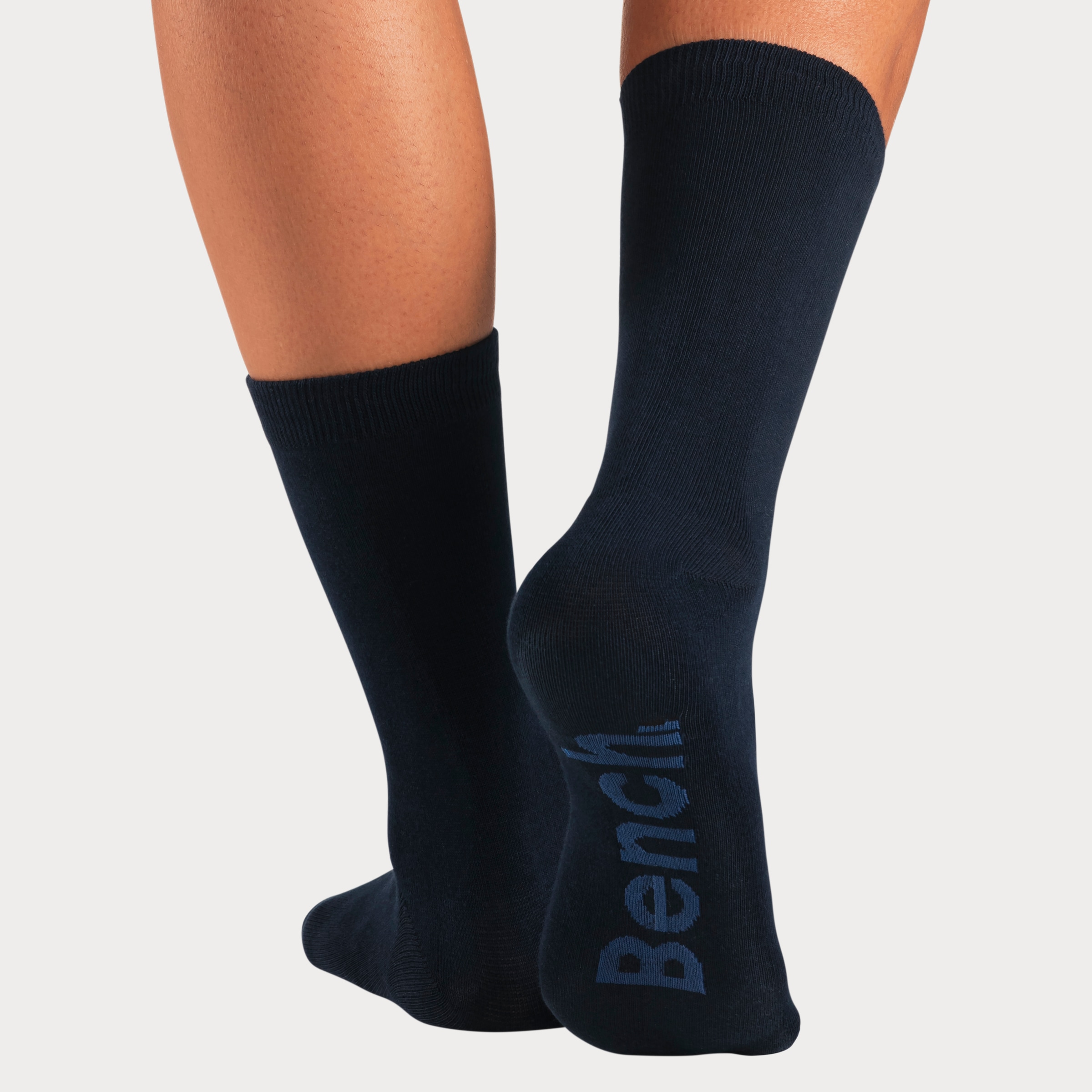 Bench. Socken, (Dose, 4 Paar), mit farbigen Innenbündchen, sortiert in edler Geschenkdose