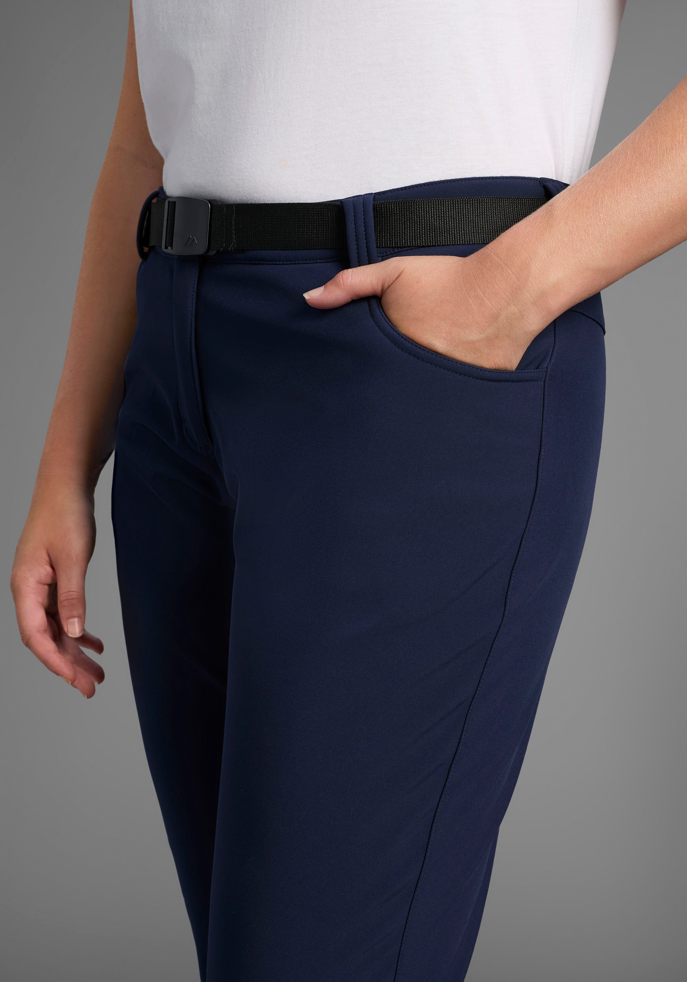 Maier Sports Softshellhose »DA-HOSE EL. SOFTSH. PERLIT W«  mit winddichter 3-Lagen-Konstruktion, atmungsaktiv, wasserabweisend