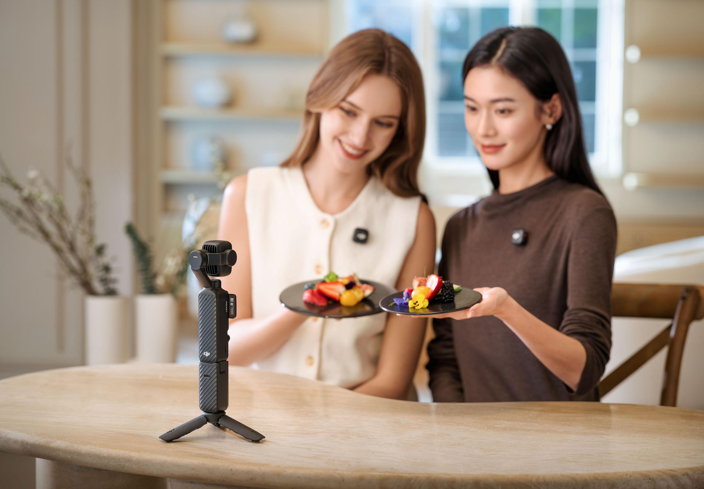 DJI Kompaktkamera »Osmo Pocket 4P (Pro) Standard Combo« , 37 , 3 fach fach x opt. Zoom , Bluetooth