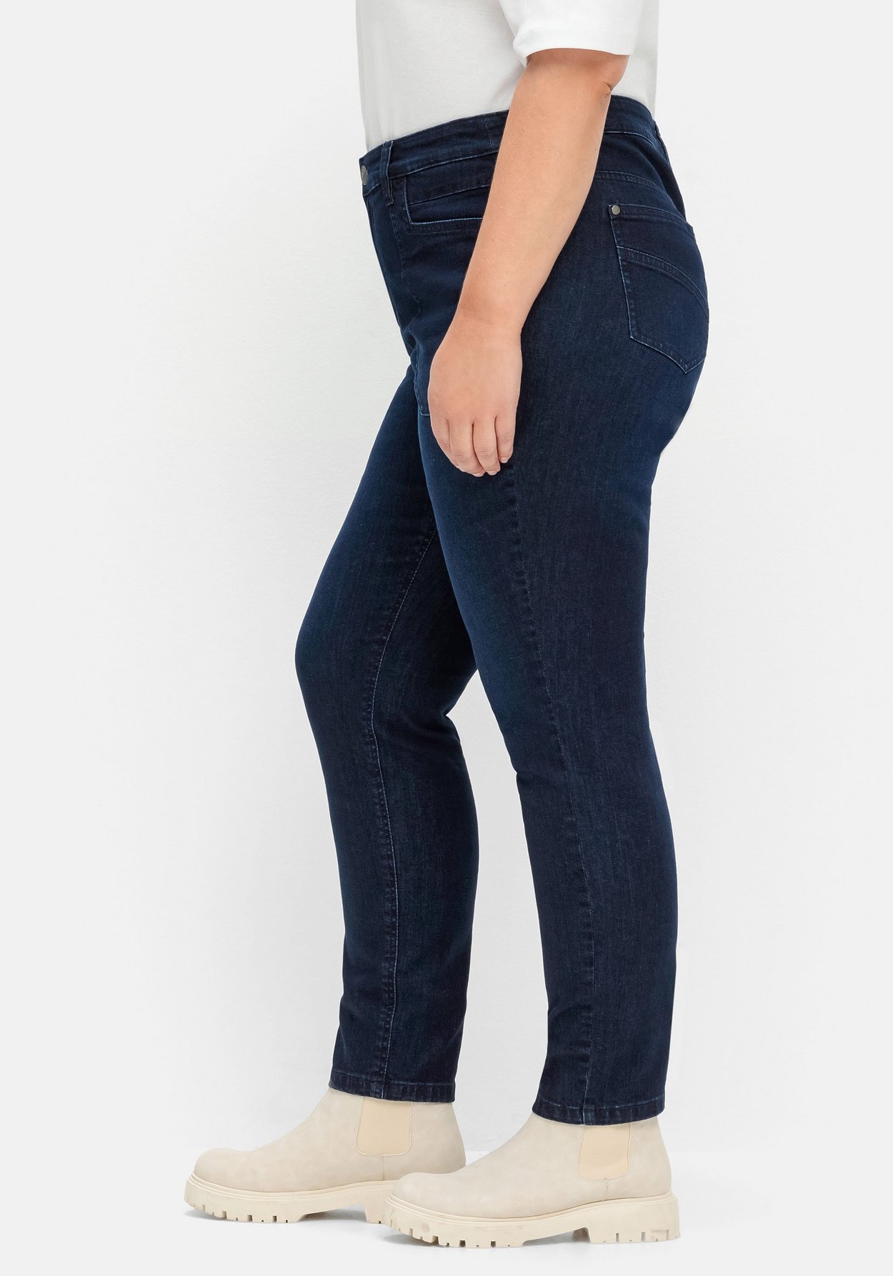 Sheego Stretch-Jeans »Schmale Jeans mit aufgesetzten Taschen«