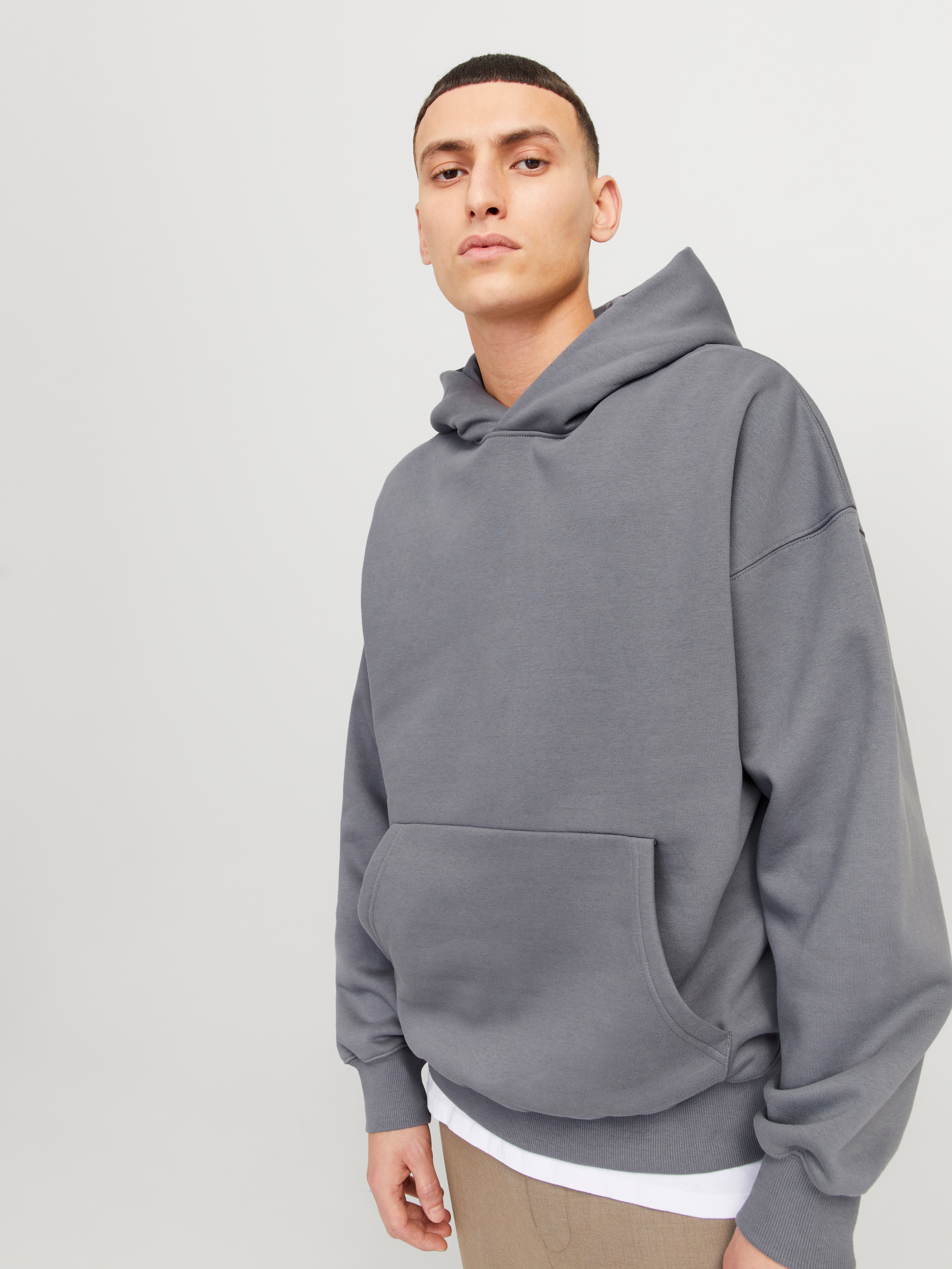 Jack & Jones Kapuzensweatshirt »JJEURBAN EDGE SWEAT HOOD NOOS«, mit Kängurutasche