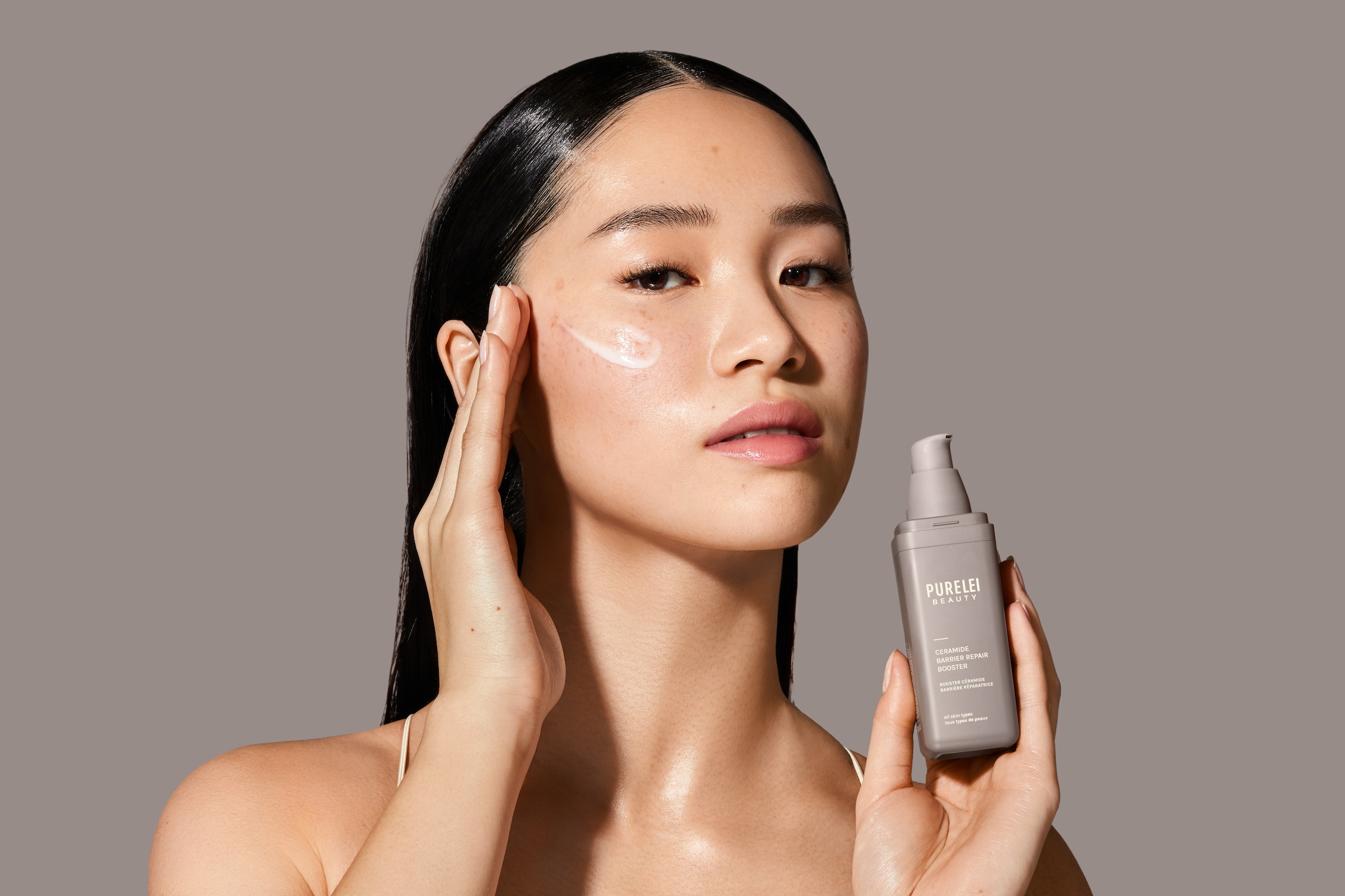 Purelei Gesichtsserum »Ceramide Barrier Repair Booster«, Schnell einziehendes Serum mit natürlichem Glow.