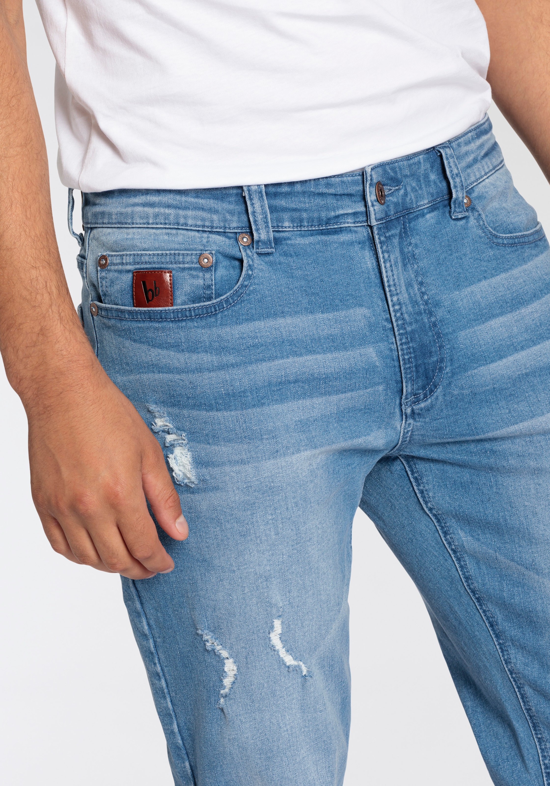 Bruno Banani Straight-Jeans »Hutch«, gerade Beinform, mit Destroyed-Effekten, niedrige Leibhöhe