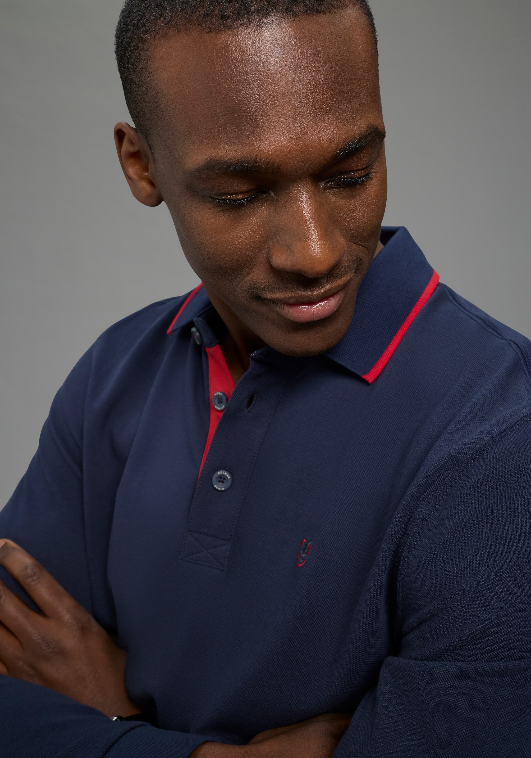DELMAO Langarm-Poloshirt »Neue Kollektion!« schmale Passform, Langarm, unifarben, mit Polokragen