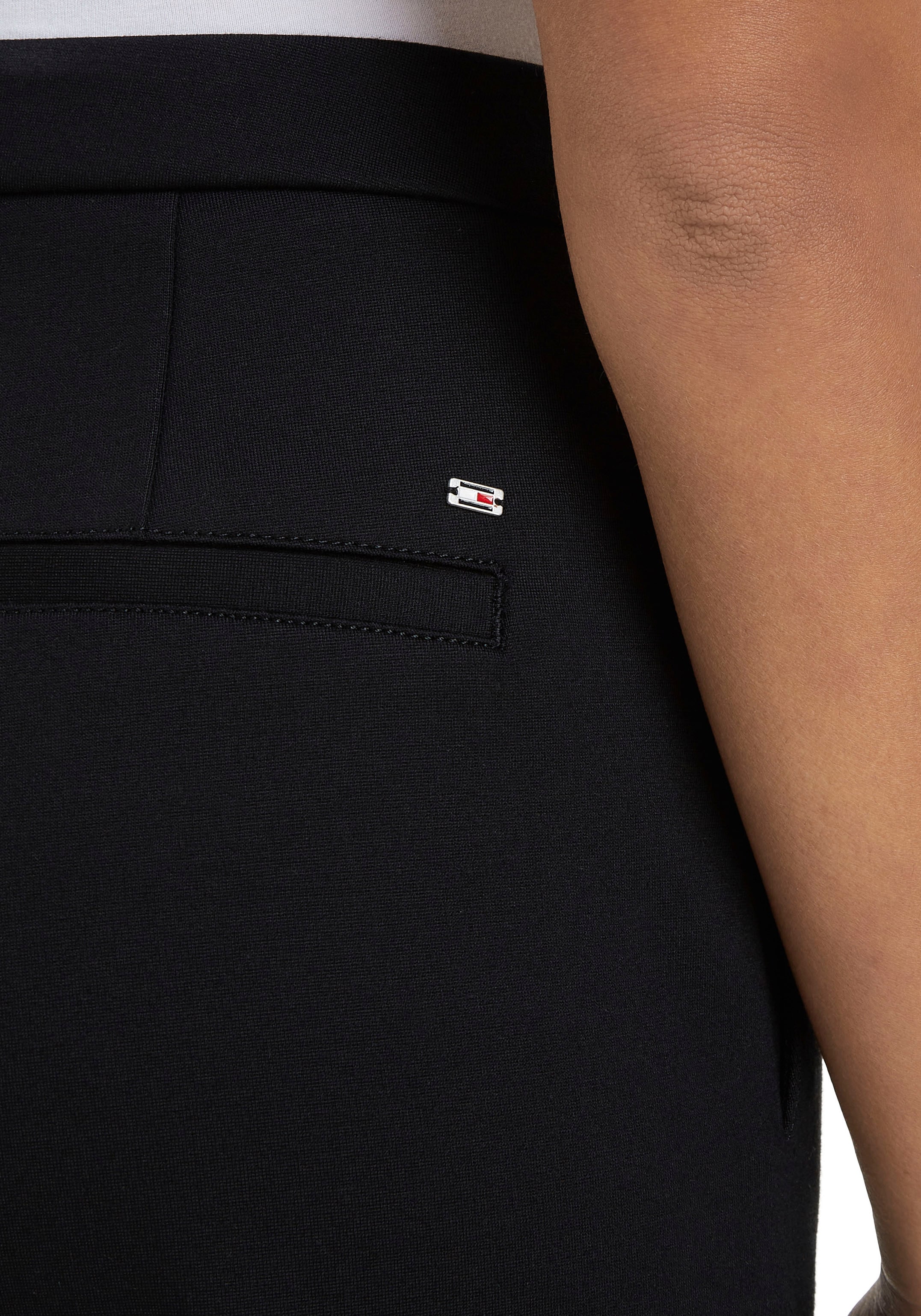 Tommy Hilfiger Webhose »ELEVATED SLIM STRAIGHT KNIT PANT«, mit Tommy Hilfiger Markenlabel