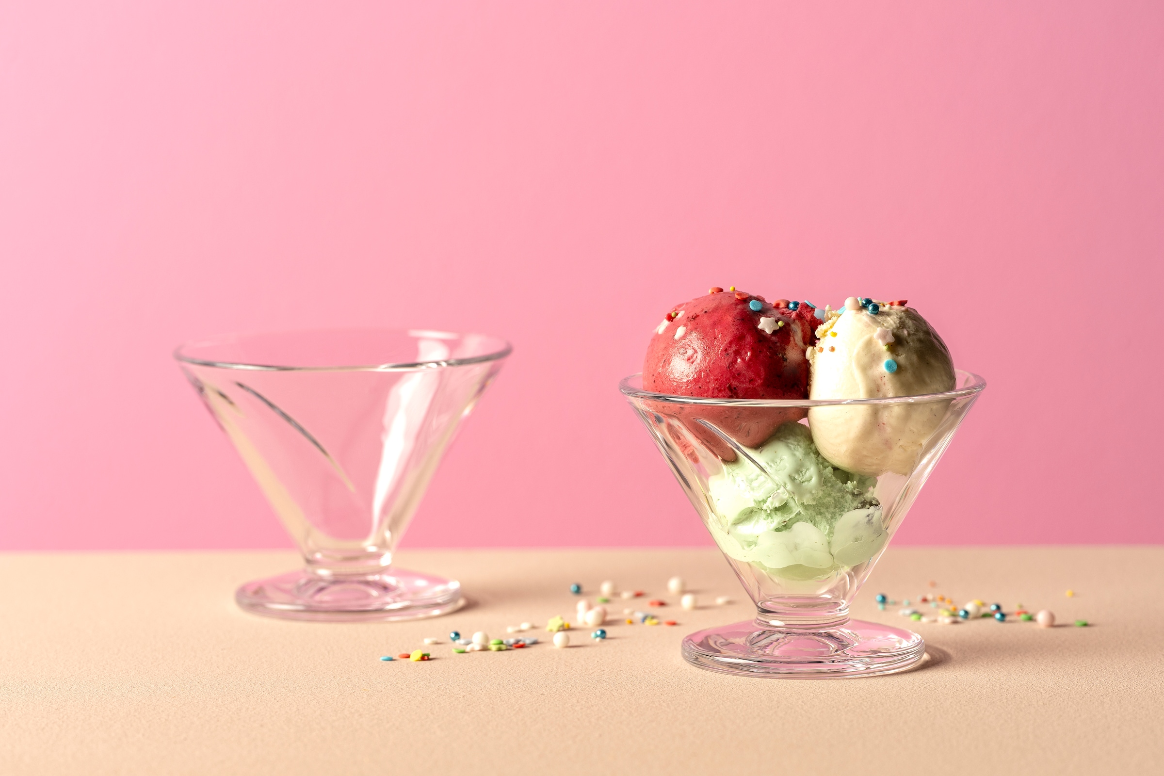 LEONARDO Eisschale »CONO, Eisbecher aus Glas, 270 ml, 4er-Set« 4 Stk. aus Glas spülmaschinengeeignet