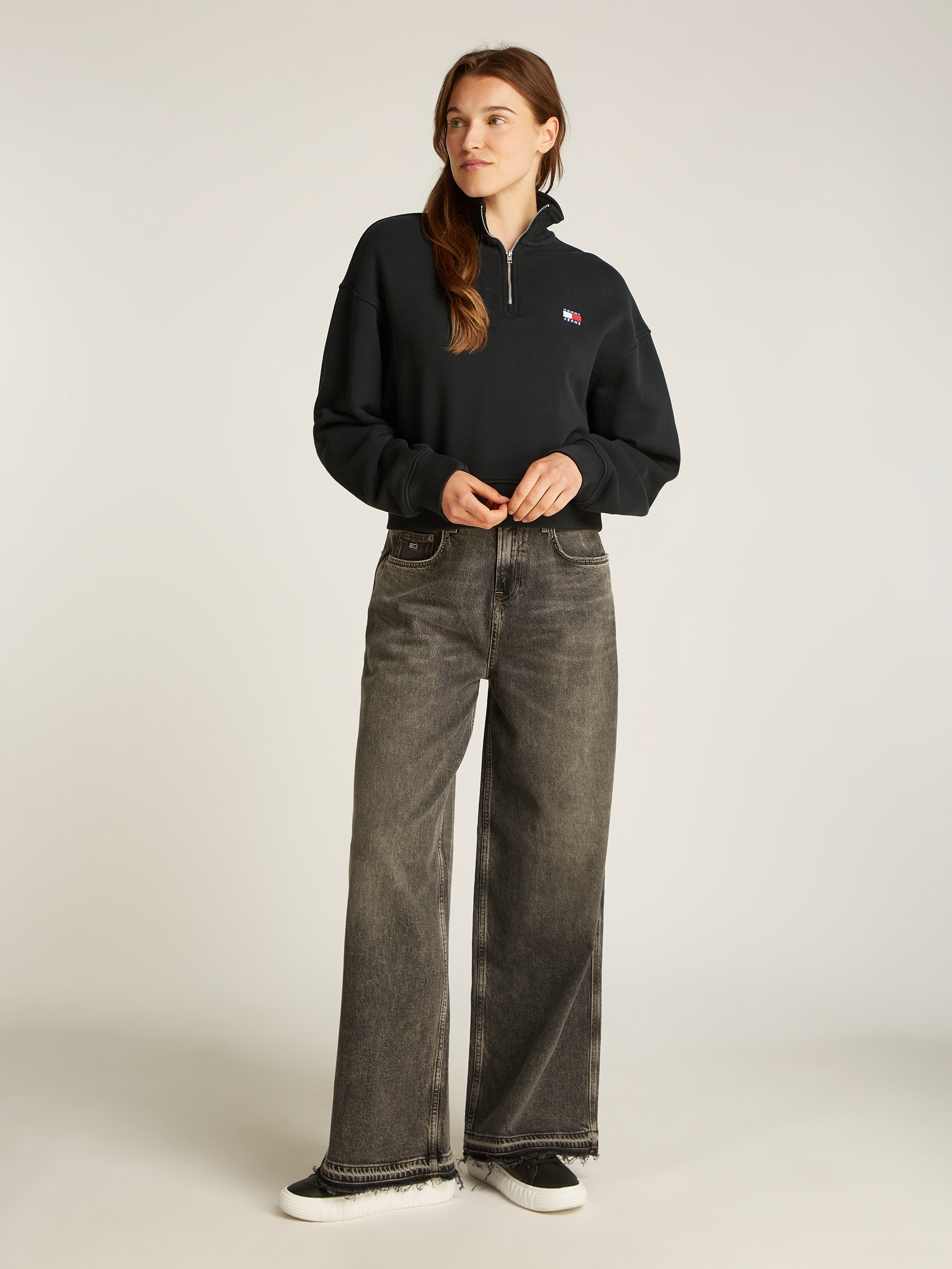 Tommy Jeans Sweatshirt »TJW BXY CRP BADGE 1/4ZIP«, mit Logo-Badge