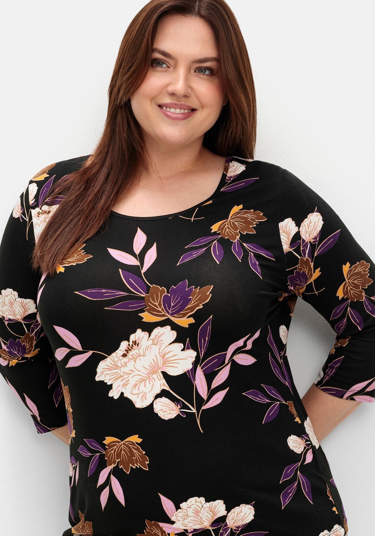 Sheego 3/4-Arm-Shirt »3/4-Arm-Shirt mit Blumenprint, aus Viskosejersey«, mit Blumenprint, aus Viskosejersey
