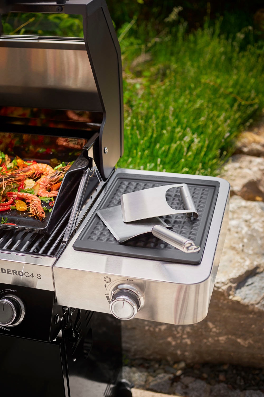 RÖSLE Grillspachtel »Plancha, 25431« mit abgerundeten Ecken zum Wenden von Grillgut, Edelstahl 18/10