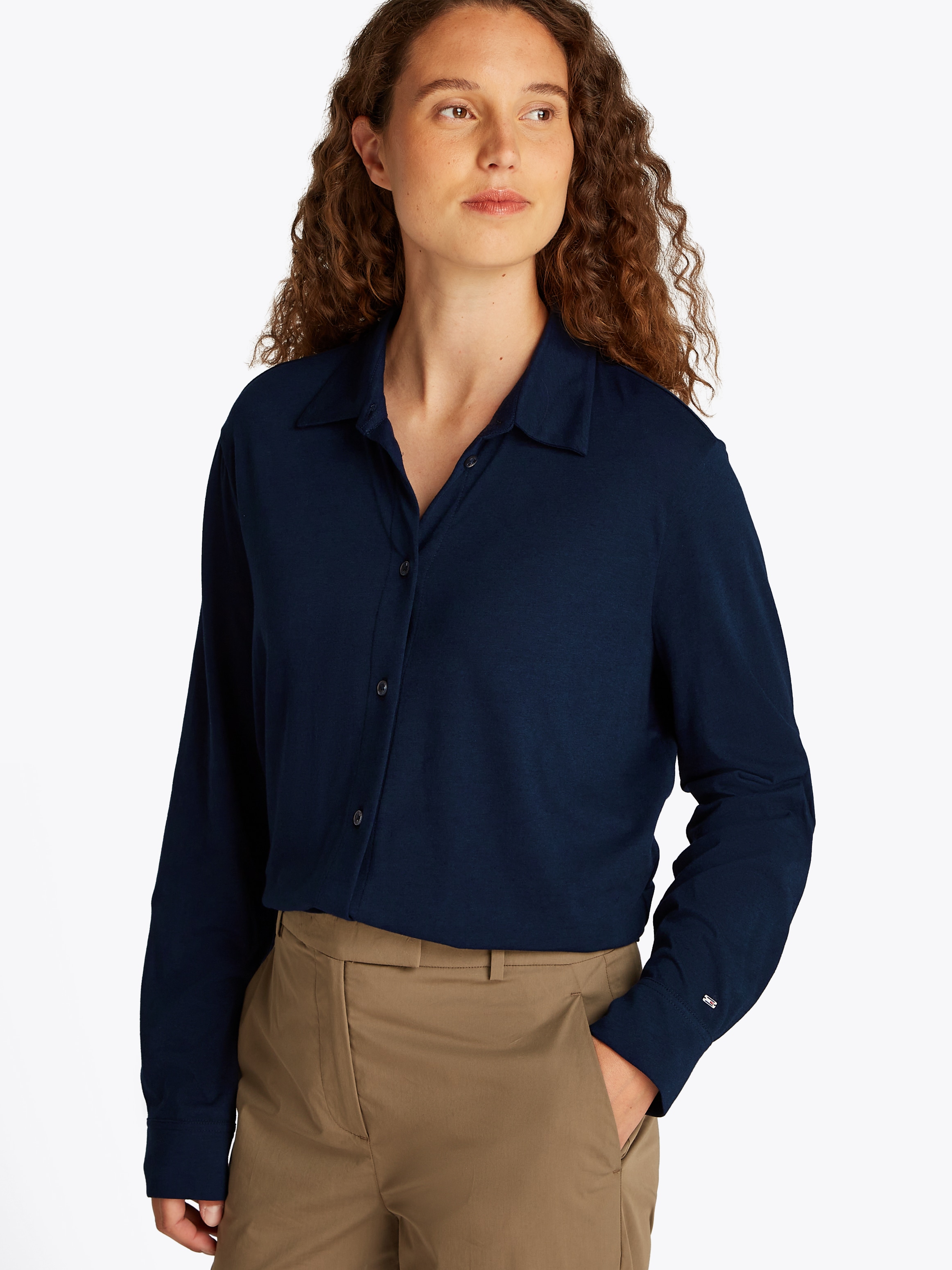 Tommy Hilfiger Klassische Bluse »CASUAL BTN DOWN SHIRT LS«, mit Metalllabel