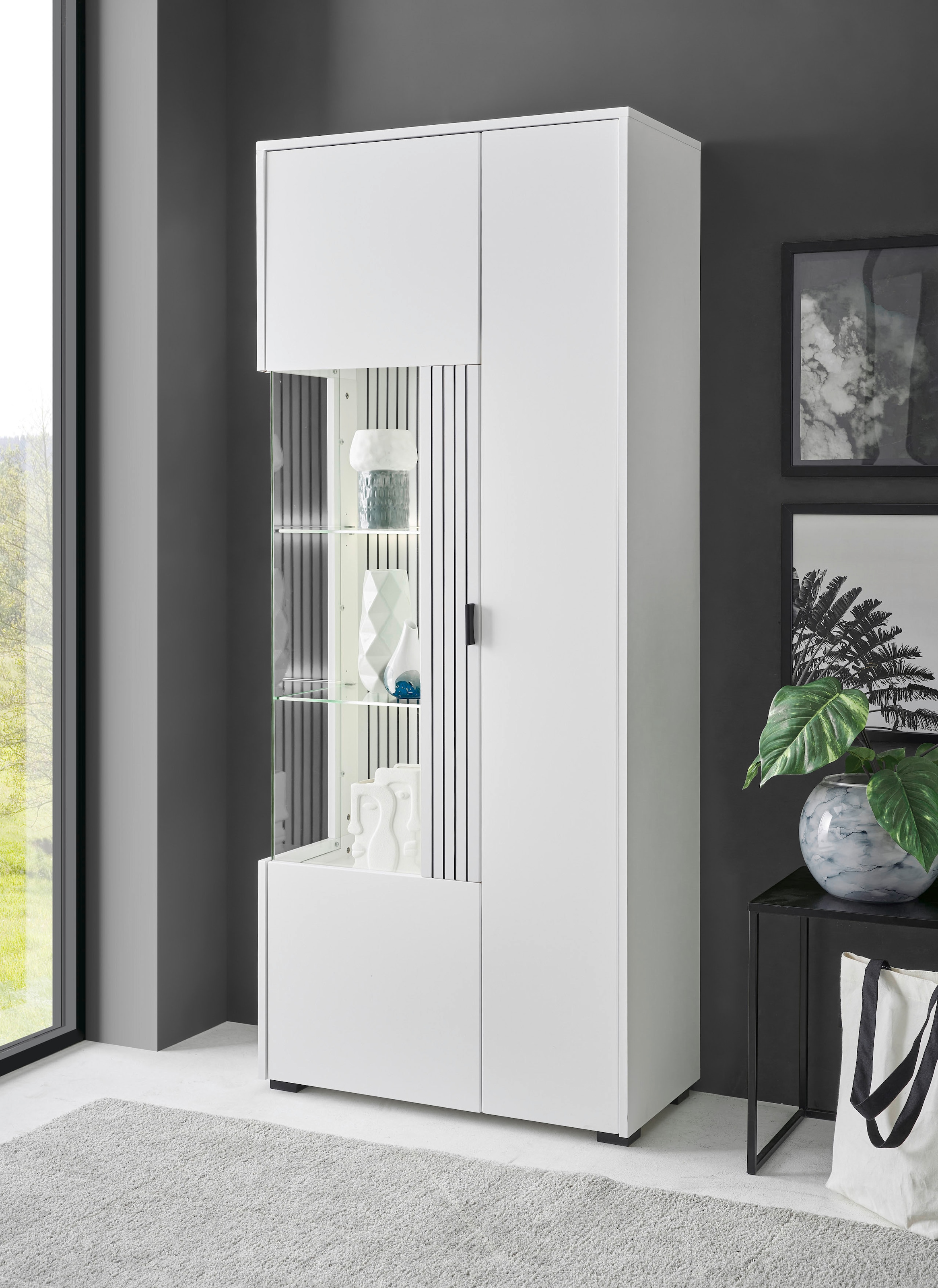 Home affaire Vitrine »Hudson, Stauraumvitrine« in moderner Trendfarbe, Griffe aus Metall (Schwarz), Höhe 180 cm