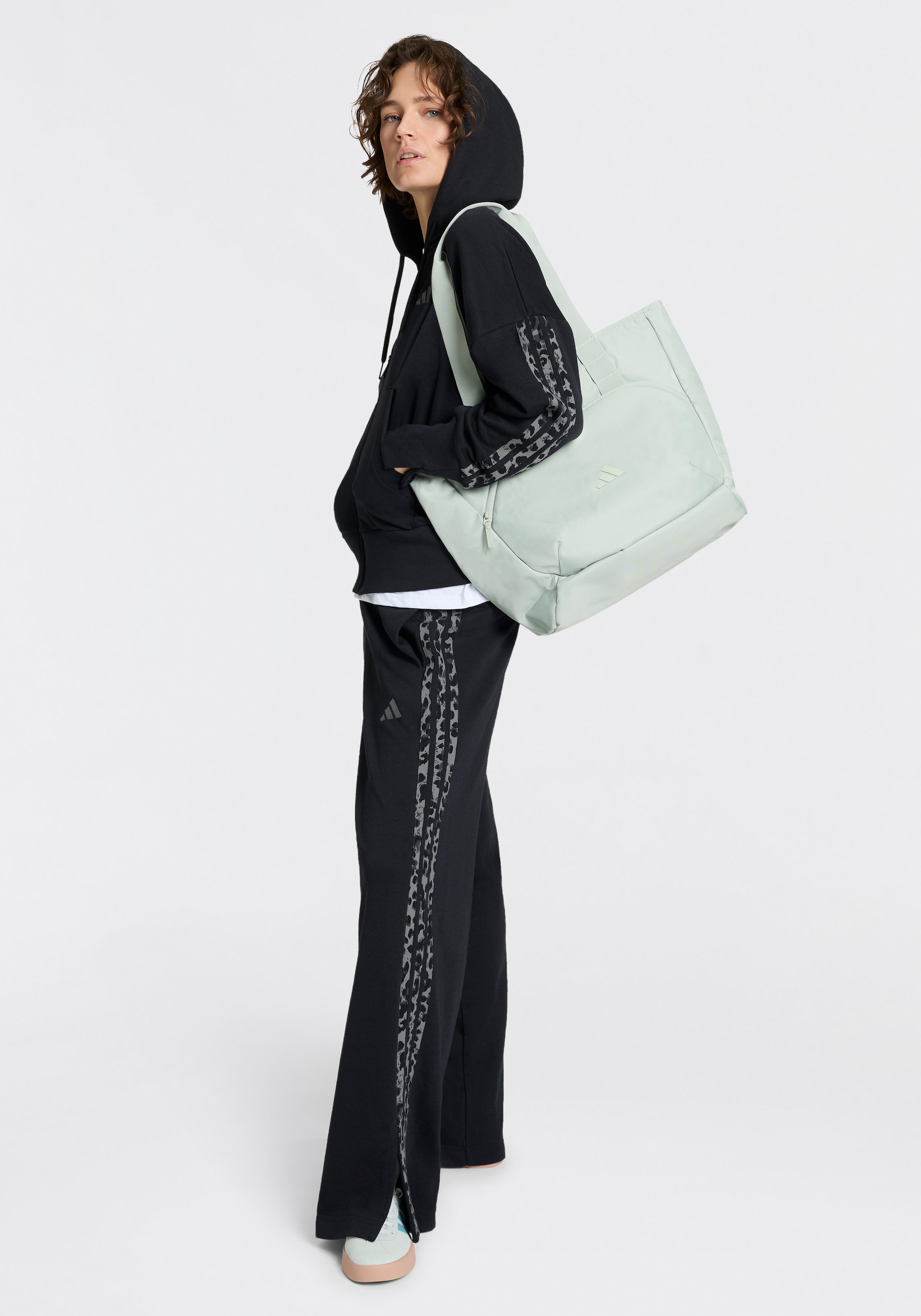 adidas Sportswear Sporthose »SEASONAL ESSENTIALS, ANIMALPRINT«
