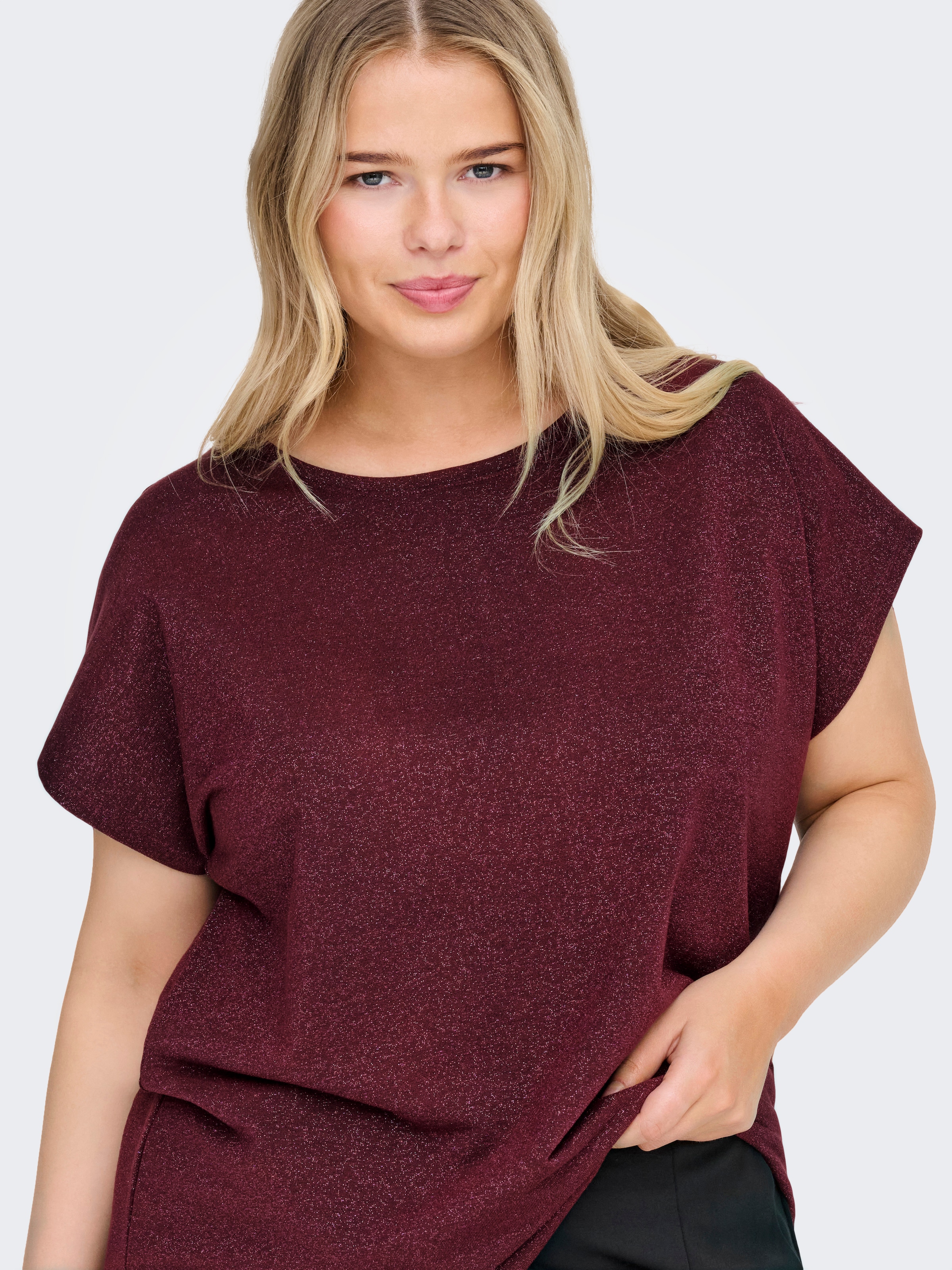 ONLY CARMAKOMA Kurzarmshirt »CARMOSTER GLITTER S/S TOP JRS NOOS« Viskosemischung, regular fit