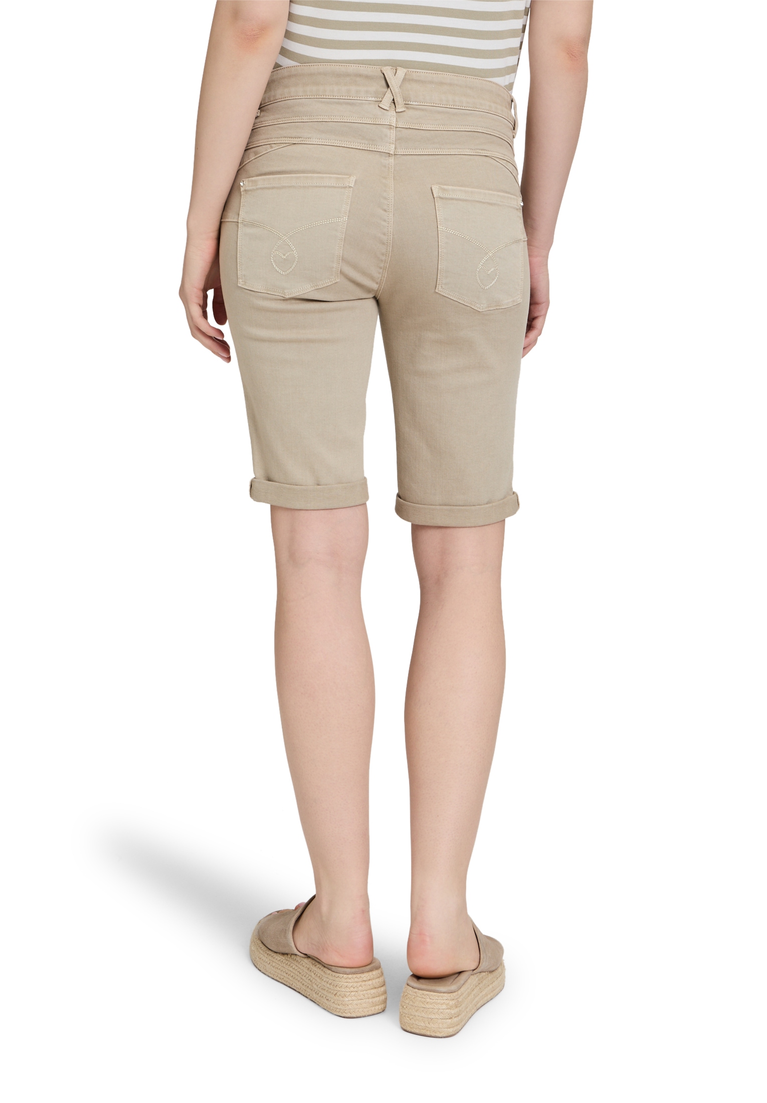 Cartoon Shorts »Shorts mit Stickerei«