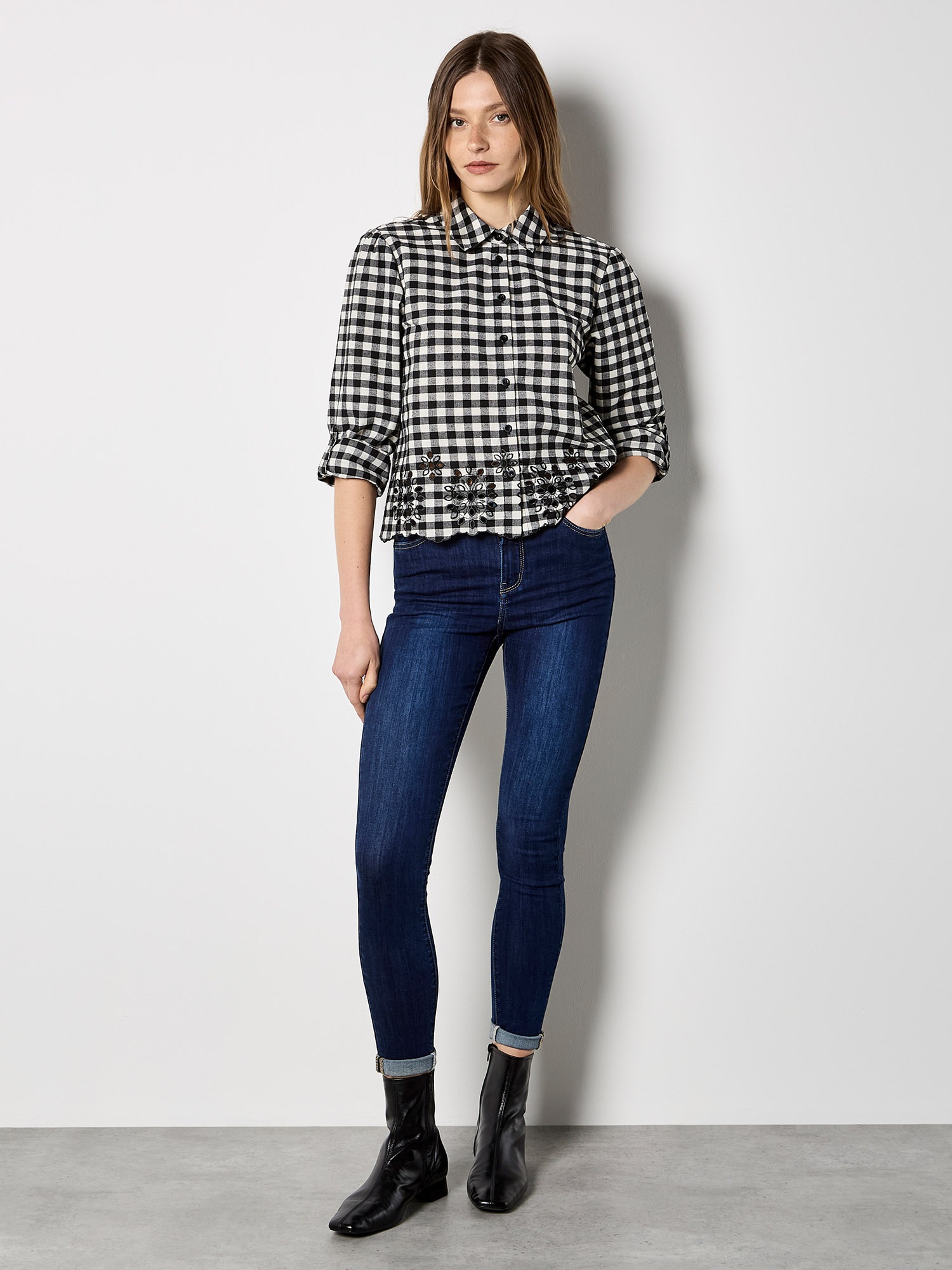 Apricot Hemdbluse »Gingham-Hemd« mit besticktem Saum