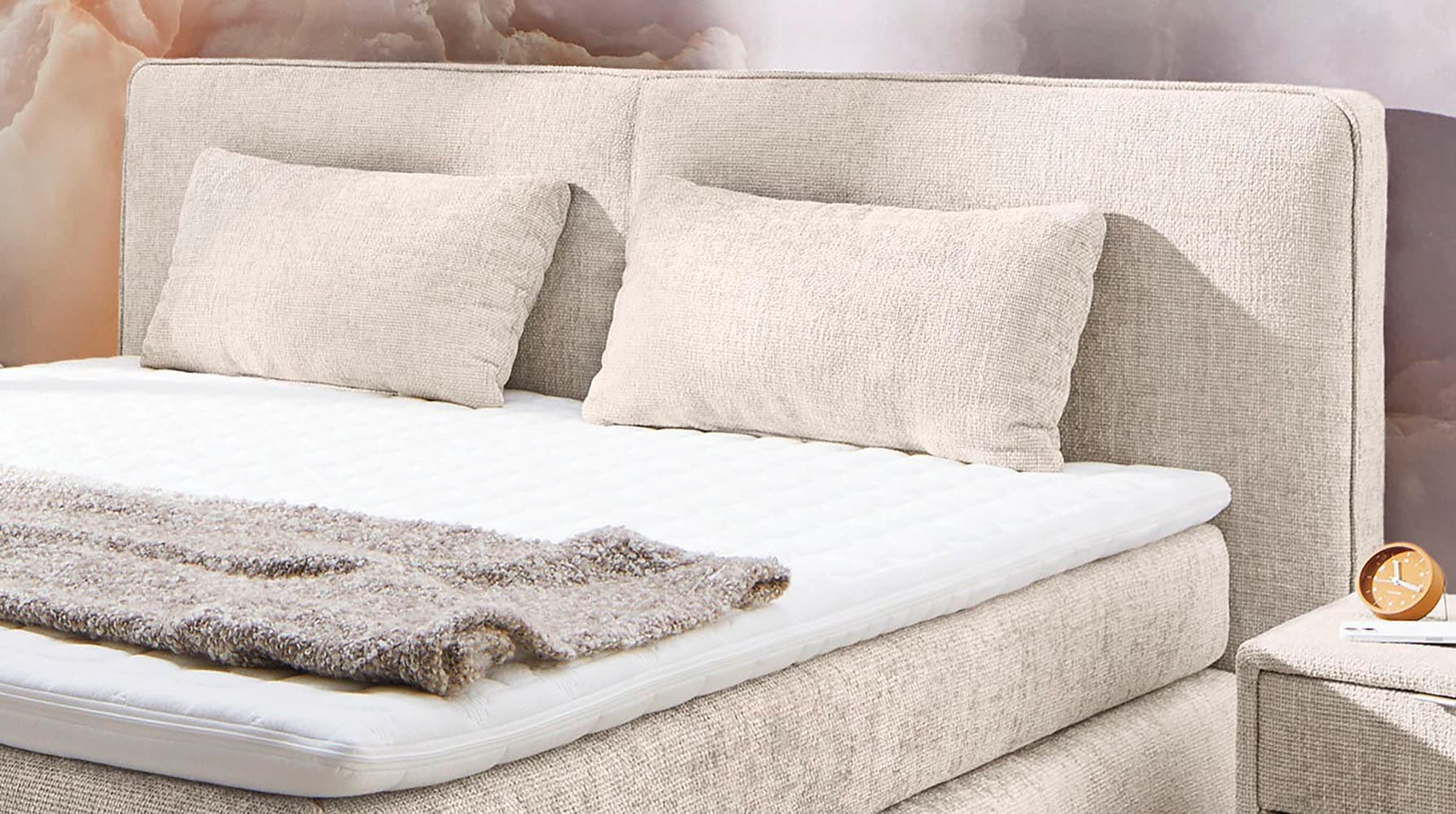 Jockenhöfer Gruppe Boxspringbett »Valentina in der Breite 180cm, beige, extra dickes Kopfteil mit Keder« 7-Zonen-TTFK-Matratzen, Visco-Topper, verschiedene Härtegrade wählbar