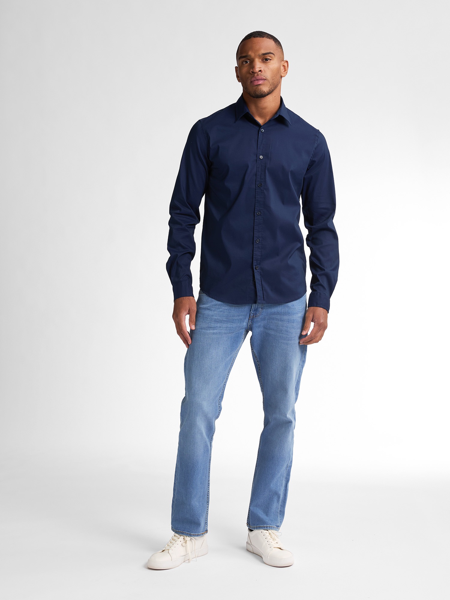 Petrol Industries Langarmshirt, mit Button-Down Kragen