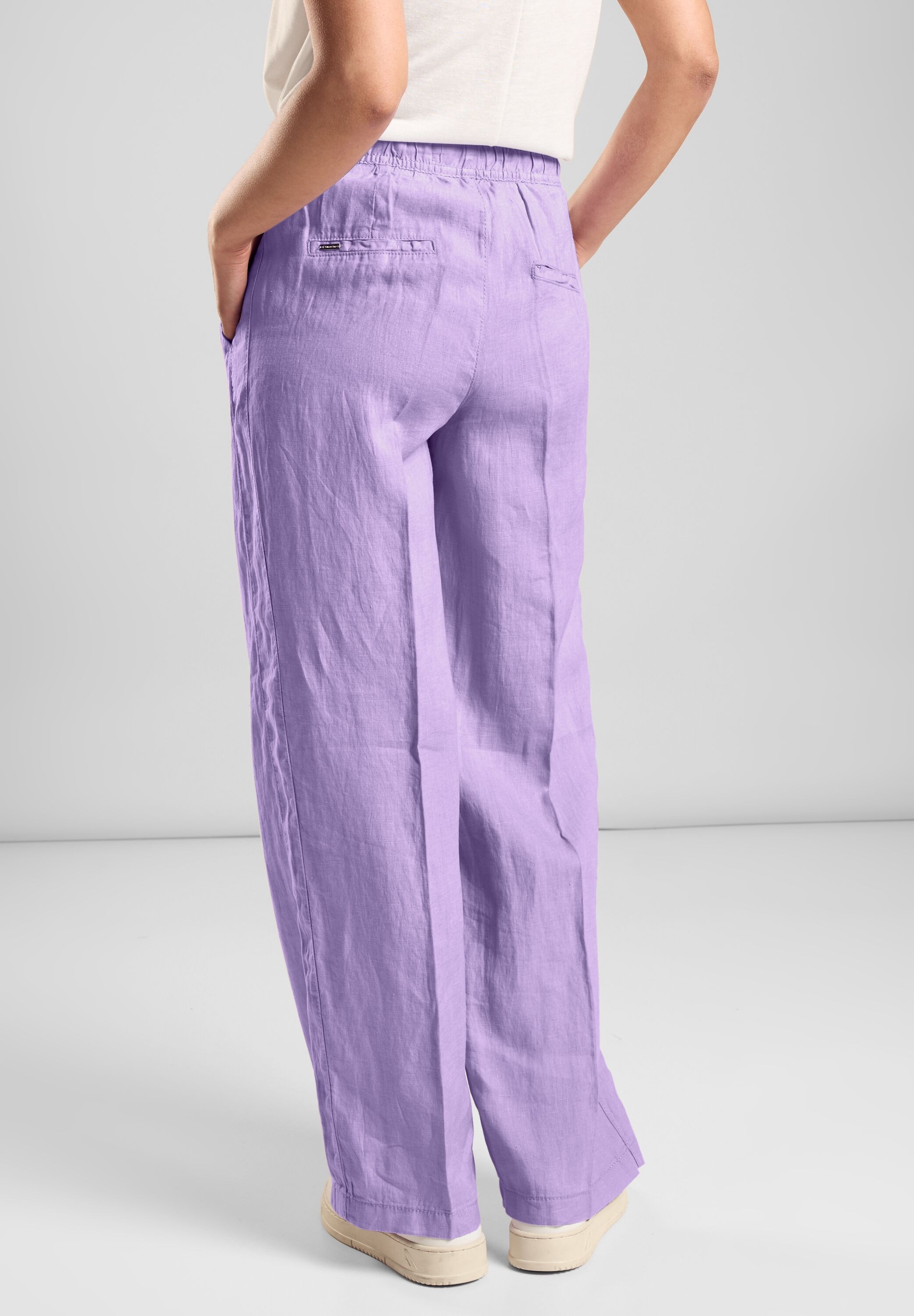 STREET ONE Stoffhose, mit seitlichen Eingrifftaschen