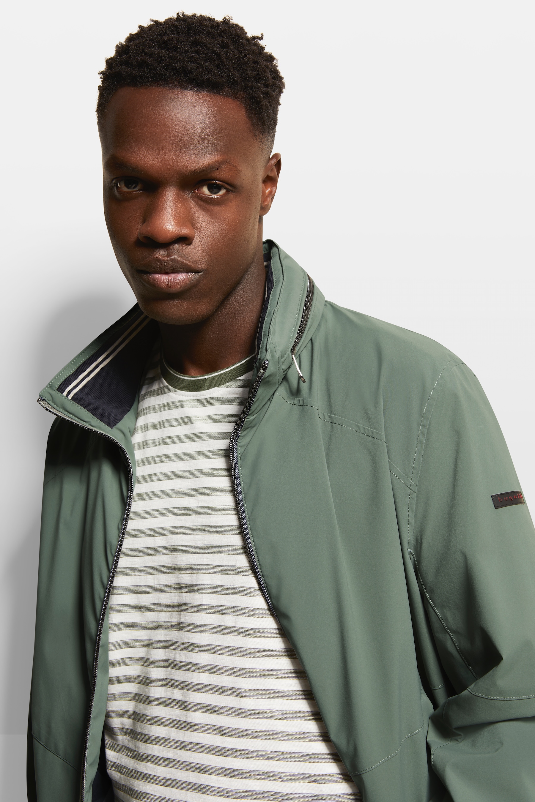 bugatti Blouson, mit Kapuze, mit einrollbarer Kapuze