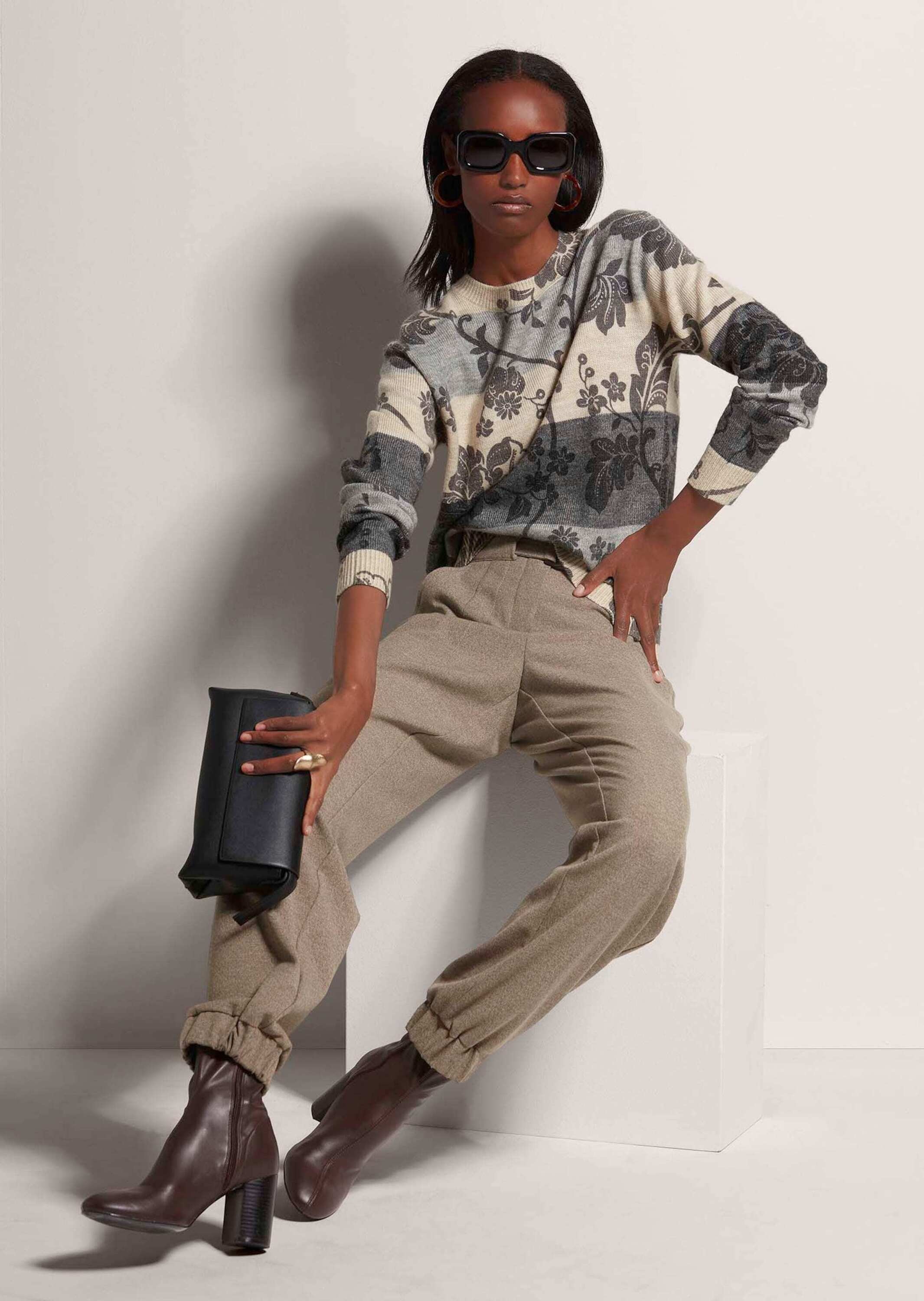 MADELEINE Longpullover »Strickpullover Rundhals-Pullover im Muster-Mix« Muster-Mix, gestreift und floral bedruckt