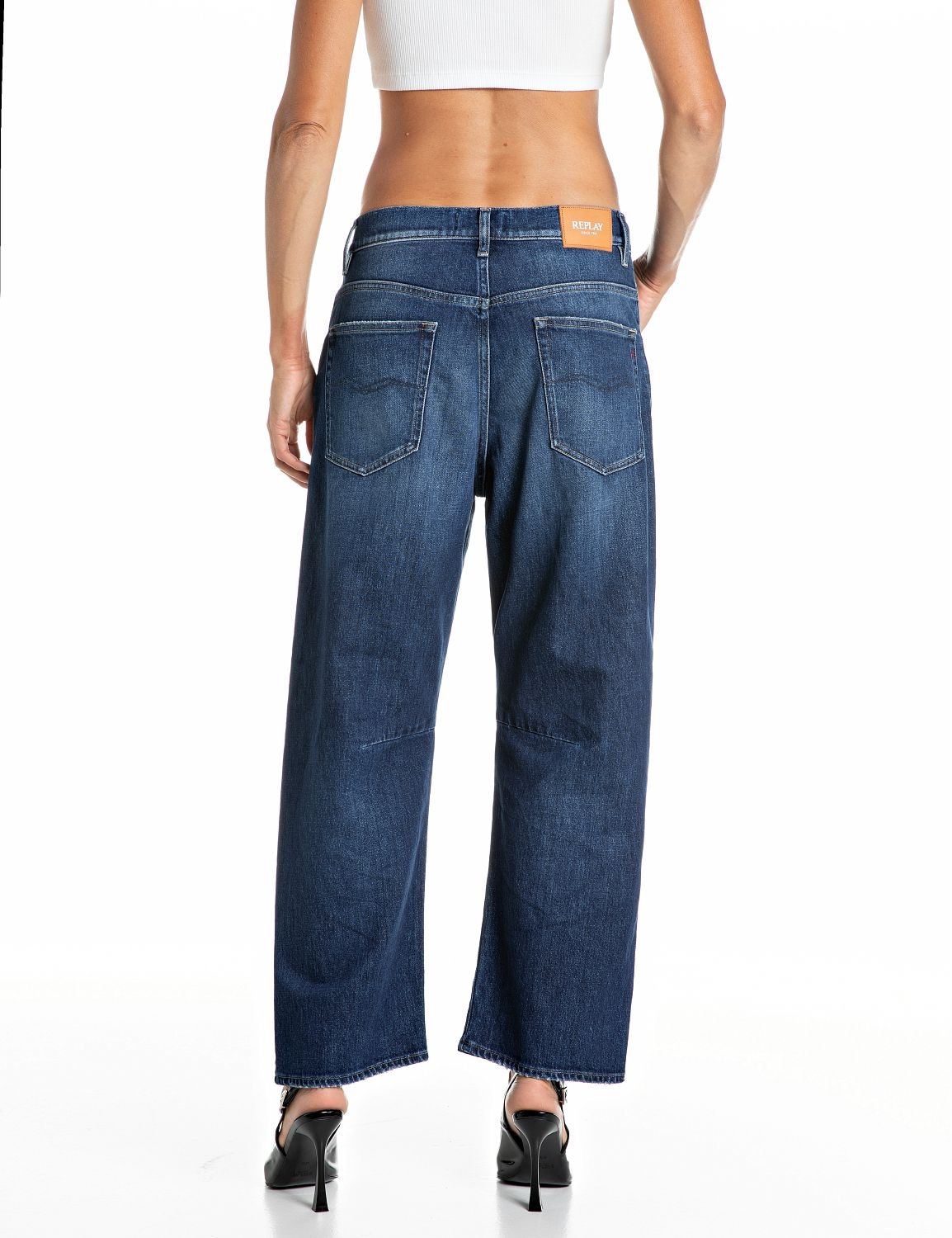 Replay 5-Pocket-Jeans »JANIE« im Barrel Fit mit Abnähern