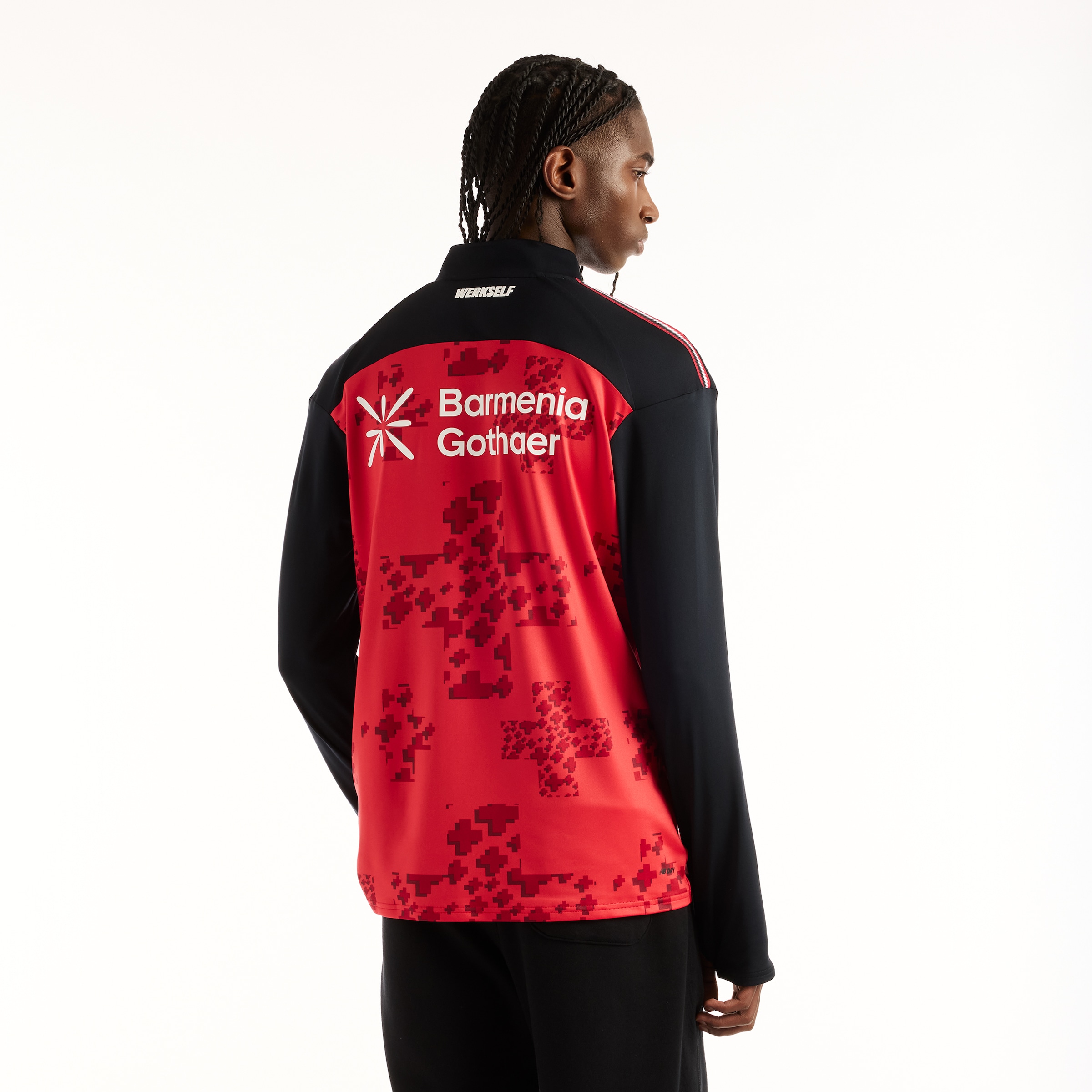 New Balance T-Shirt »Bayer 04 26/27 Midlayer« mit Rundhalsausschnitt, Kurzarm, aus Jersey, normale Länge
