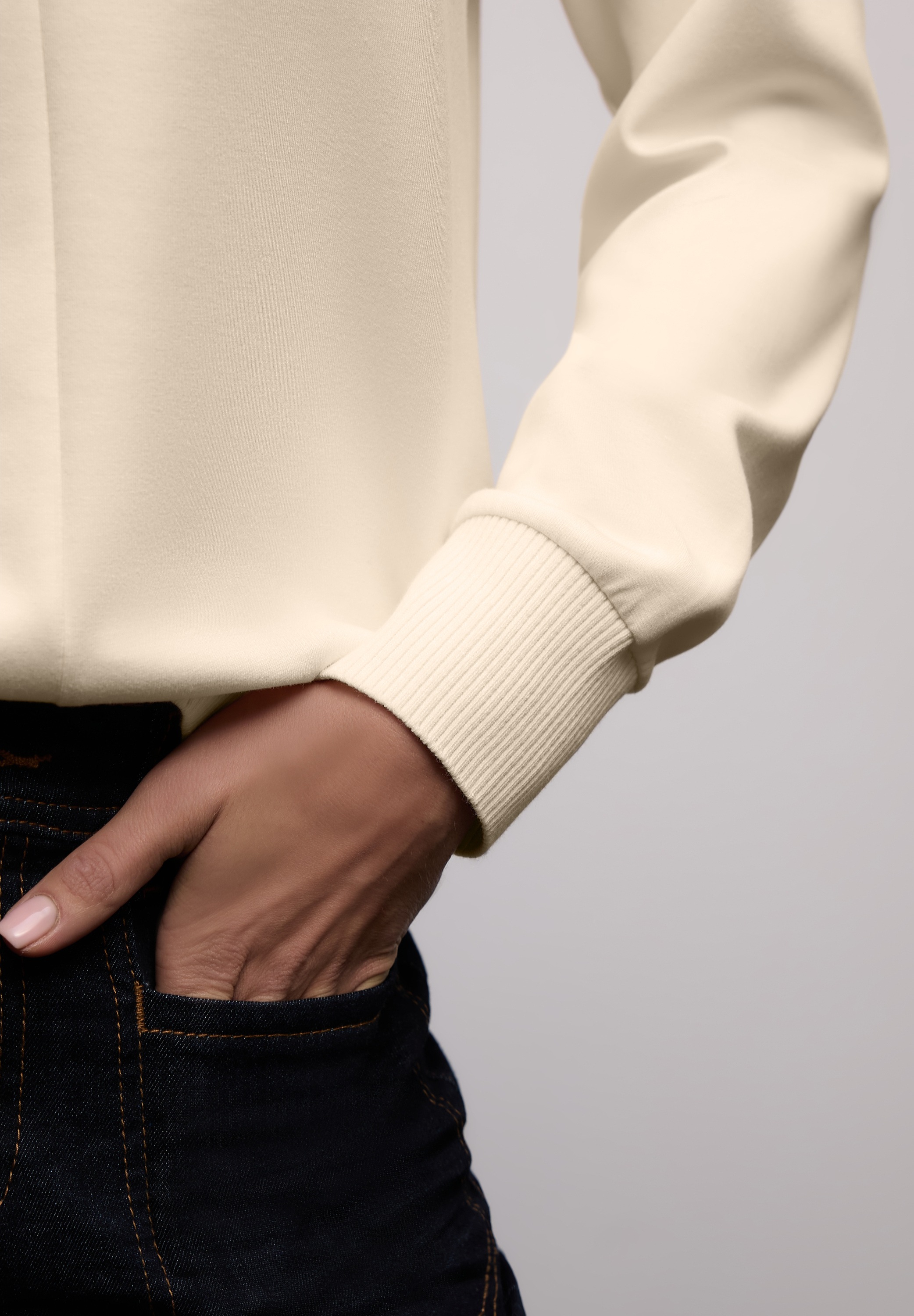 STREET ONE Rundhalspullover Feine Rippdetails an Kragen und Ärmelbündchen