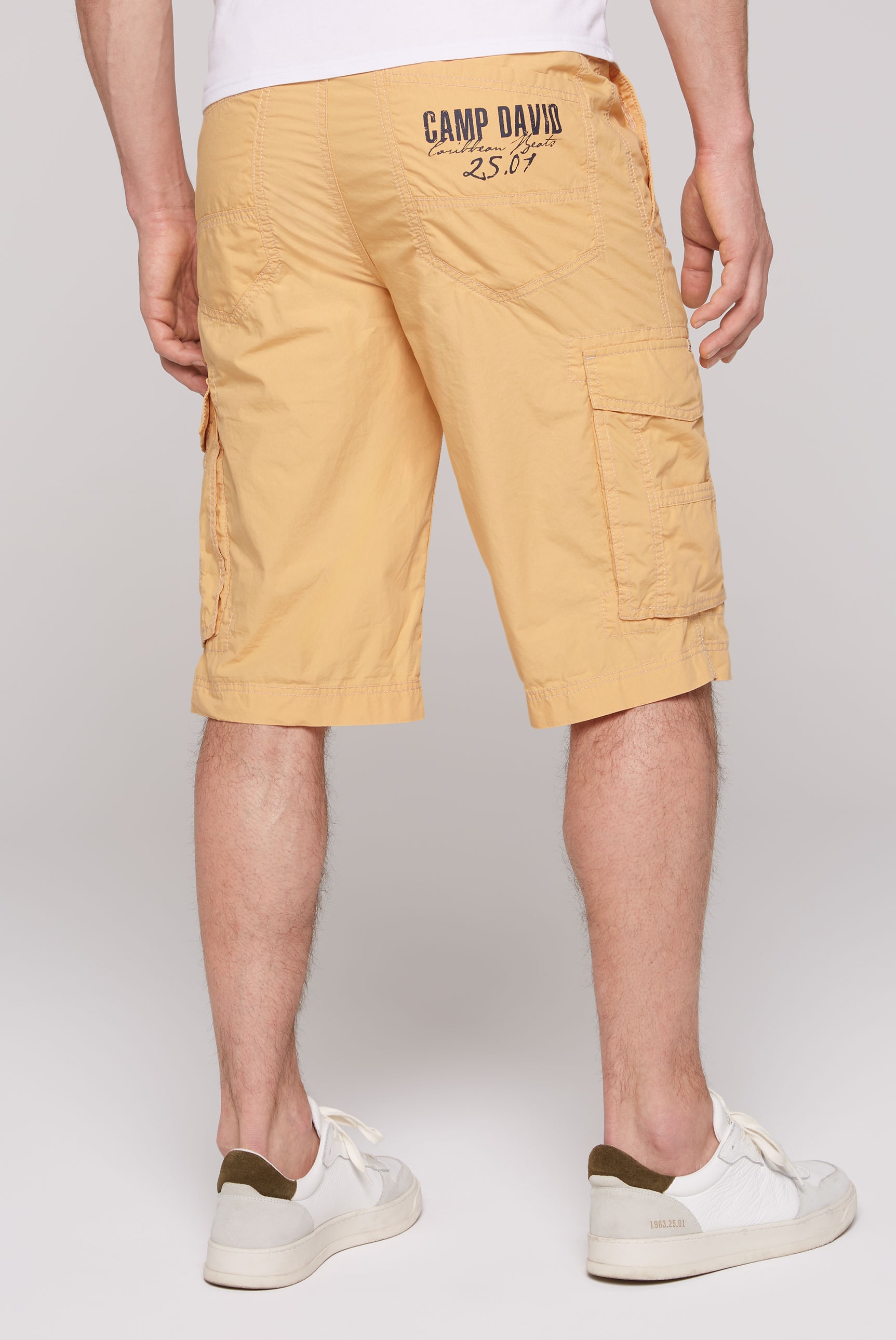 CAMP DAVID Cargoshorts, mit Markenlabel an den Taschen