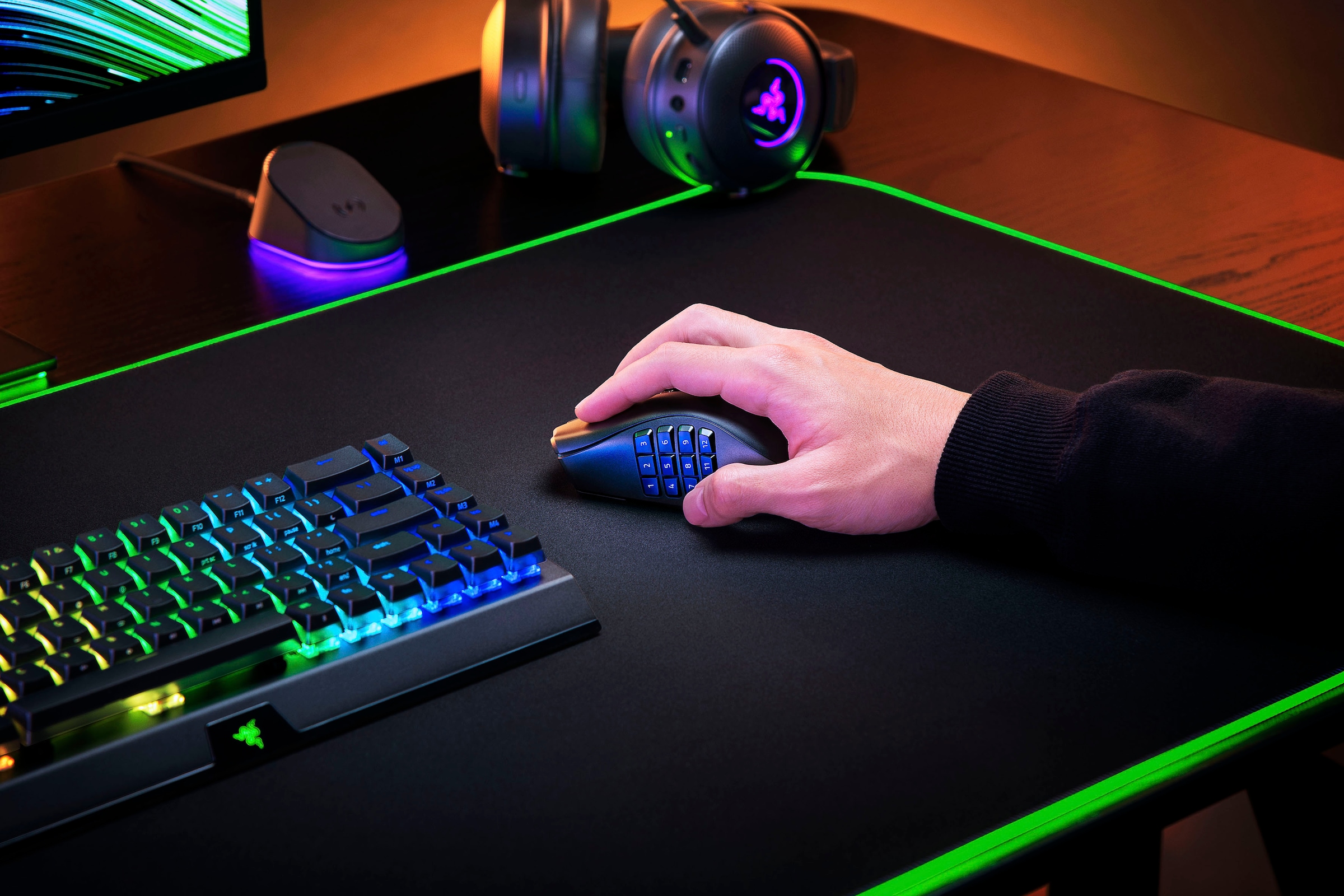 RAZER Gaming-Maus »Naga V2 Pro«, Bluetooth-RF Wireless-kabelgebunden