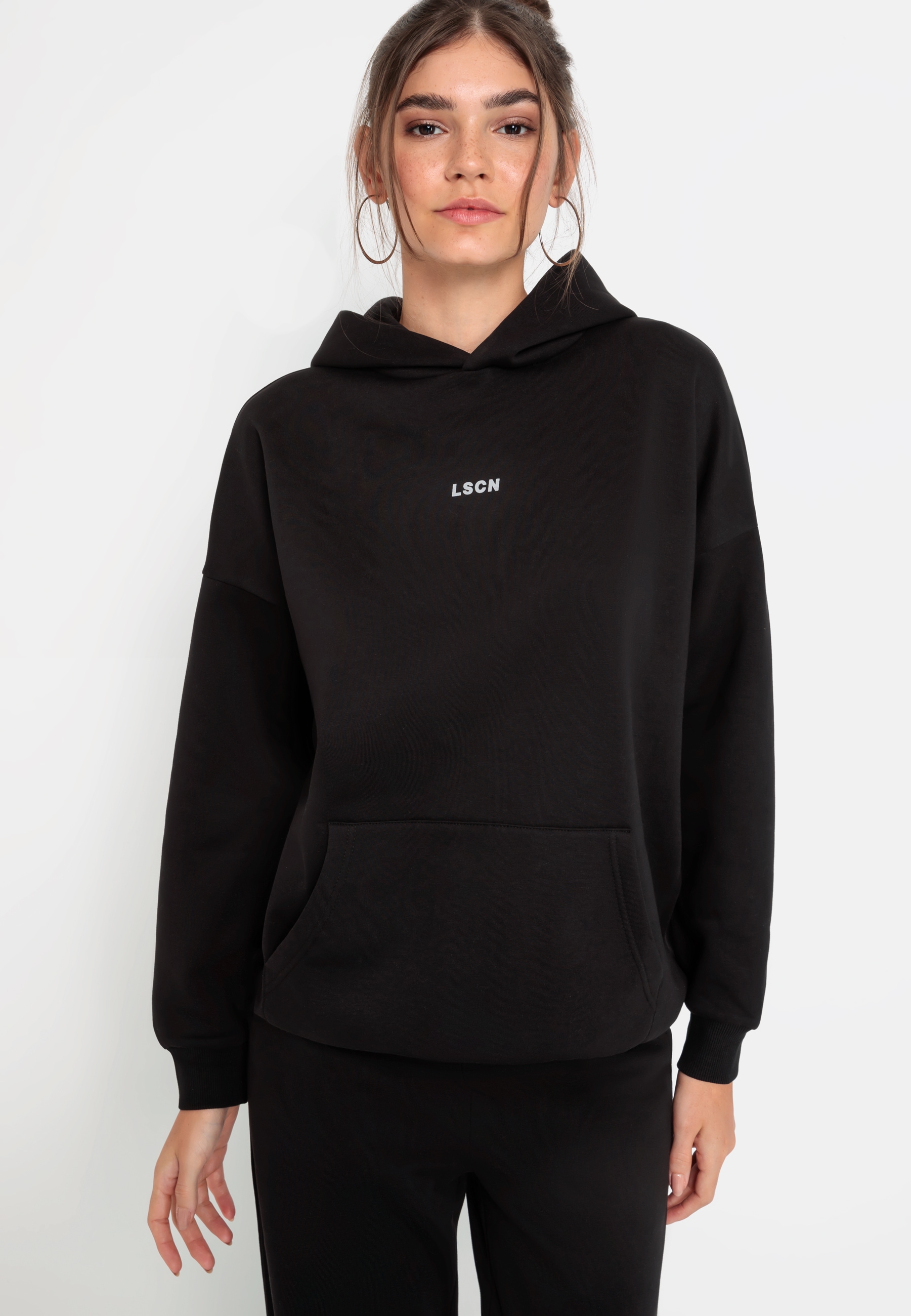 LSCN by LASCANA Hoodie, mit aufgesetzter Kängurutasche