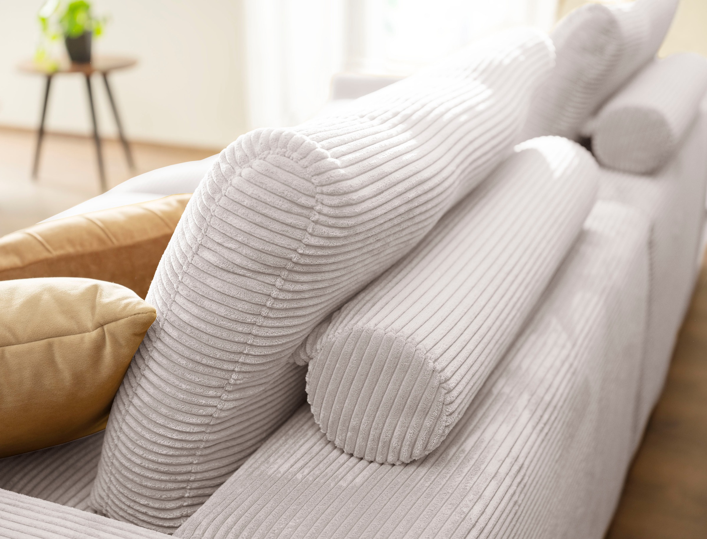 alina Ecksofa »Sandy«, mit losen Sitz und Rückenkissen, in modernem Cordstoff