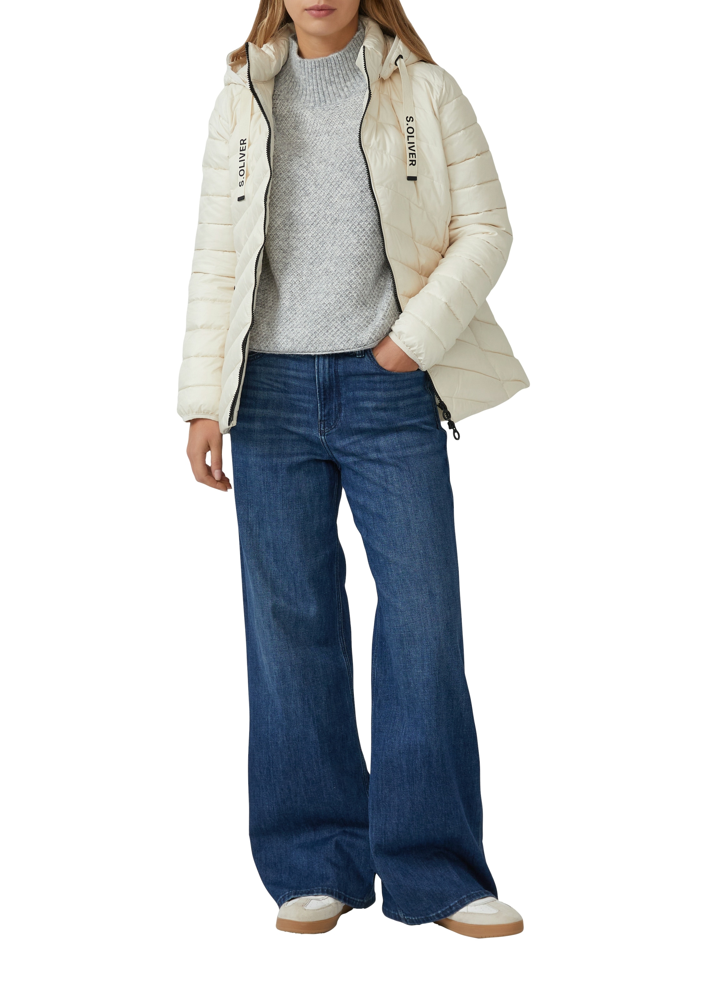 s.Oliver Outdoorjacke mit Kapuze mit abnehmbarer Kapuze