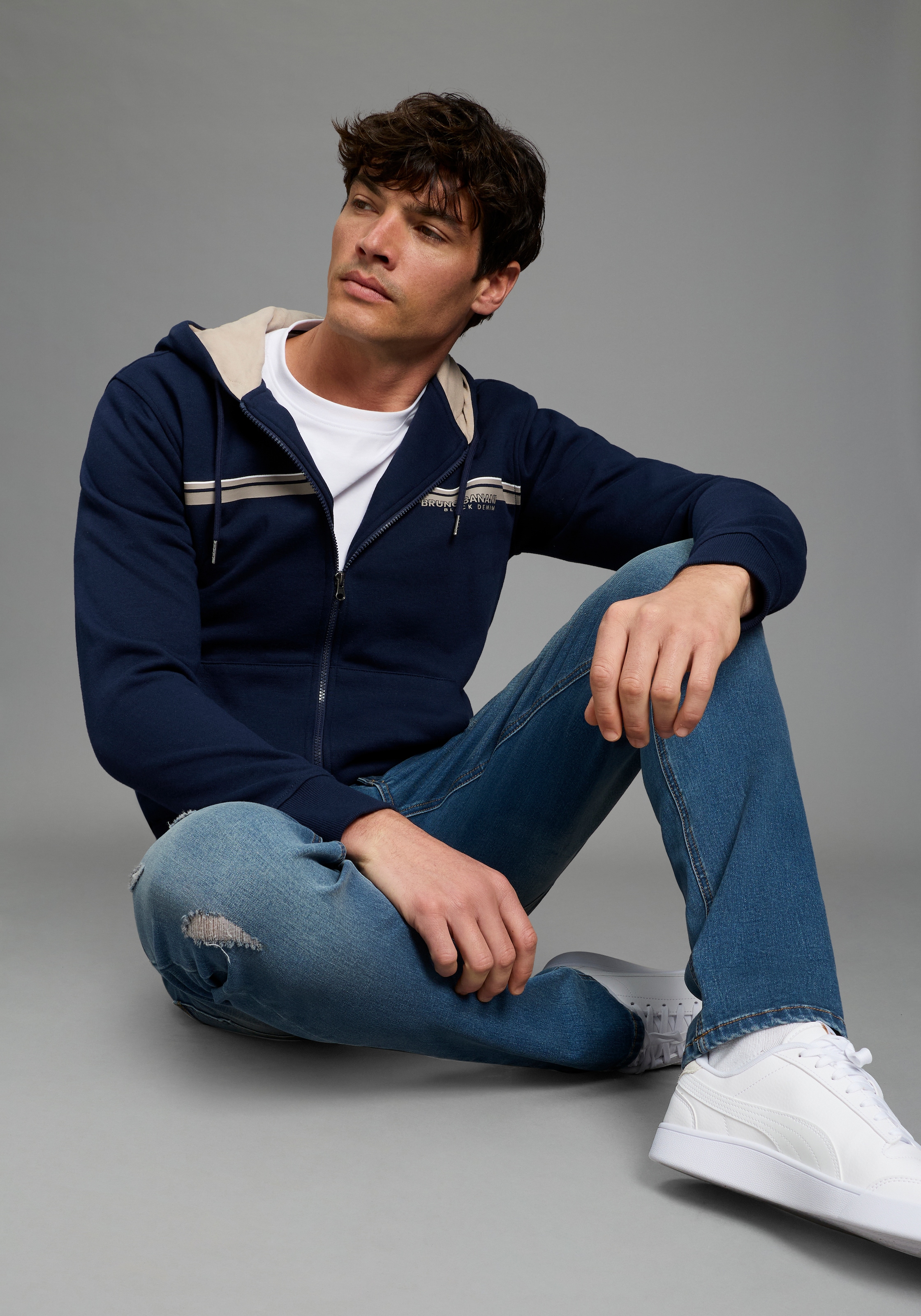 Bruno Banani Slim-fit-Jeans »Grady« schmale Beinweite, niedrige Leibhöhe, figurbetonte Silhouette