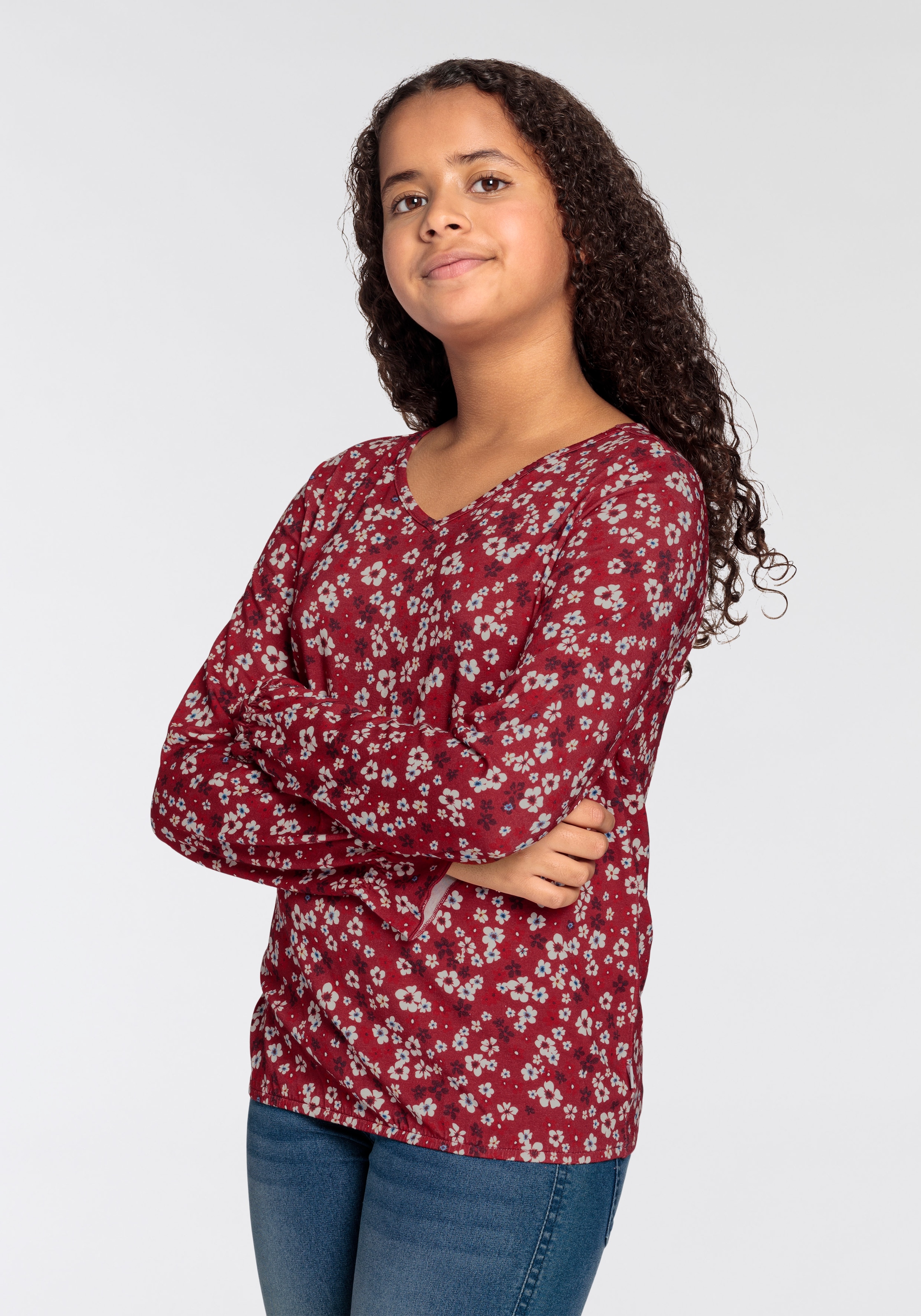 DELMAO Langarmshirt »für Mädchen«, langärmlig, bequem geschnitten, unifarben, mit V-Ausschnitt