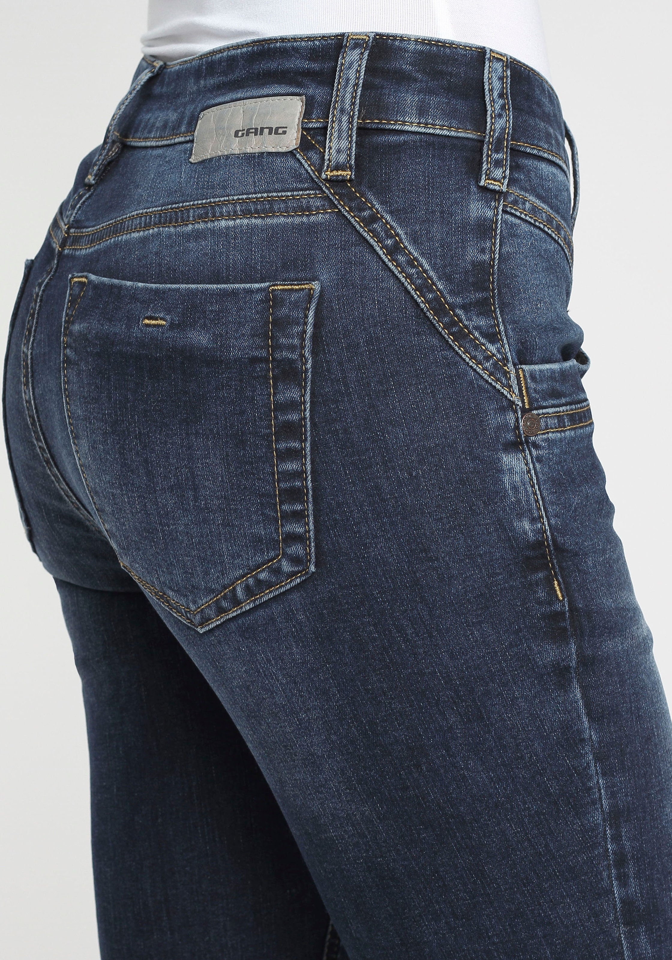 Slim-fit-Jeans GANG Bewegungsfreiheit mit großer »94JOJO«, ♕ bei Formstabilität