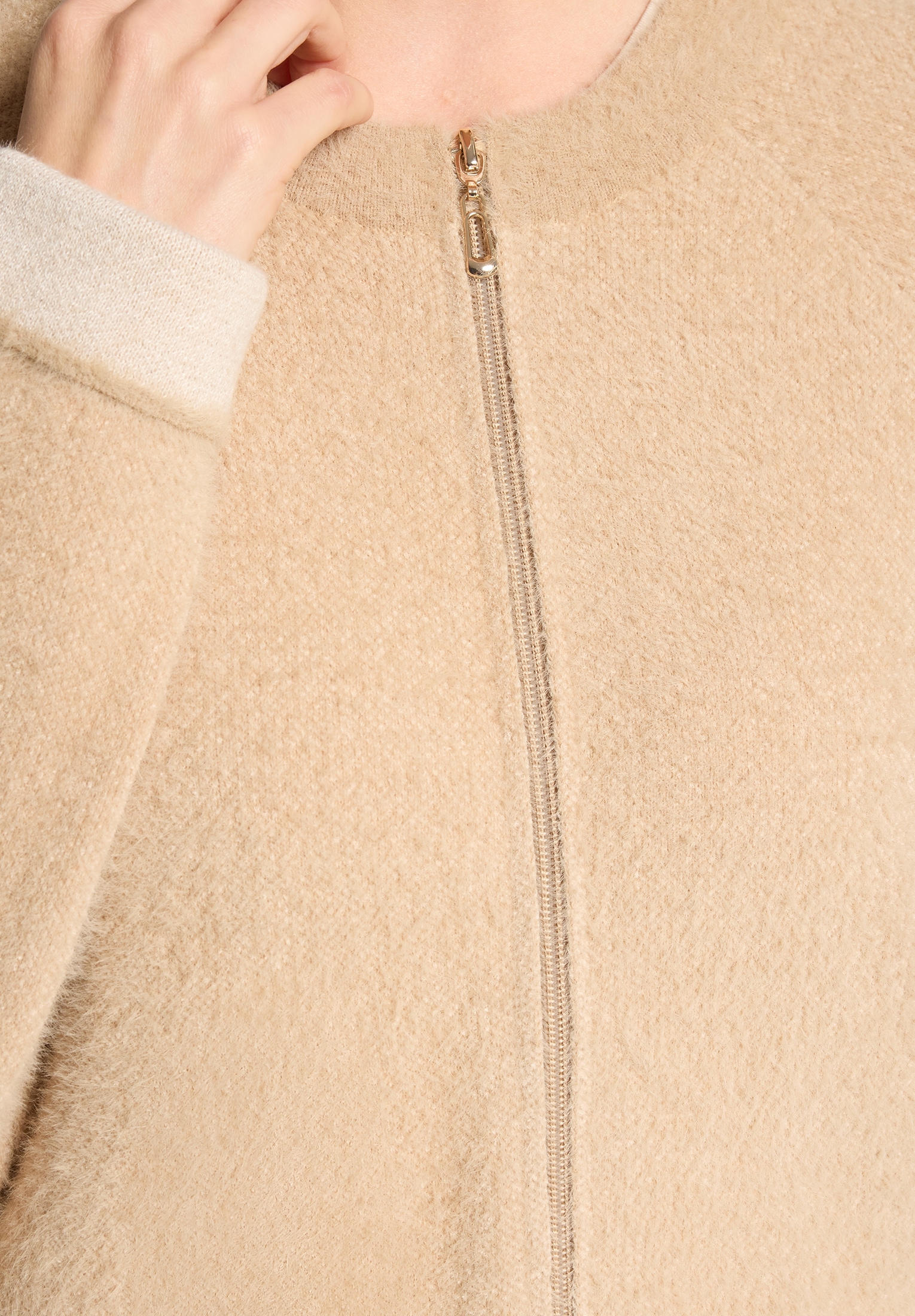 Betty Barclay Strickjacke »Casual-Strickjacke mit Reißverschluss«