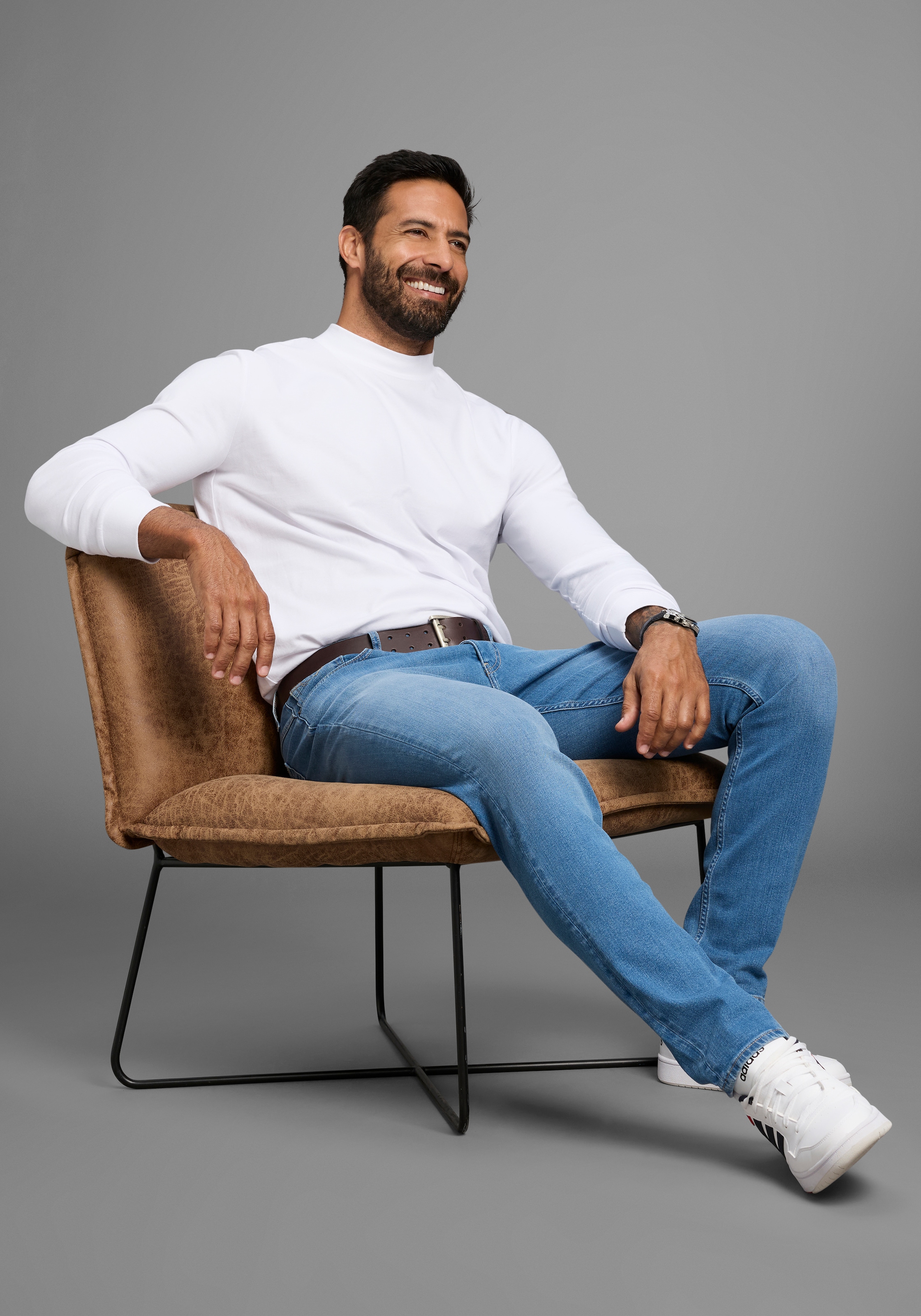 H.I.S Straight-Jeans »NEW DALE«, gerades Bein, mit Used-Effekten, niedrige Leibhöhe